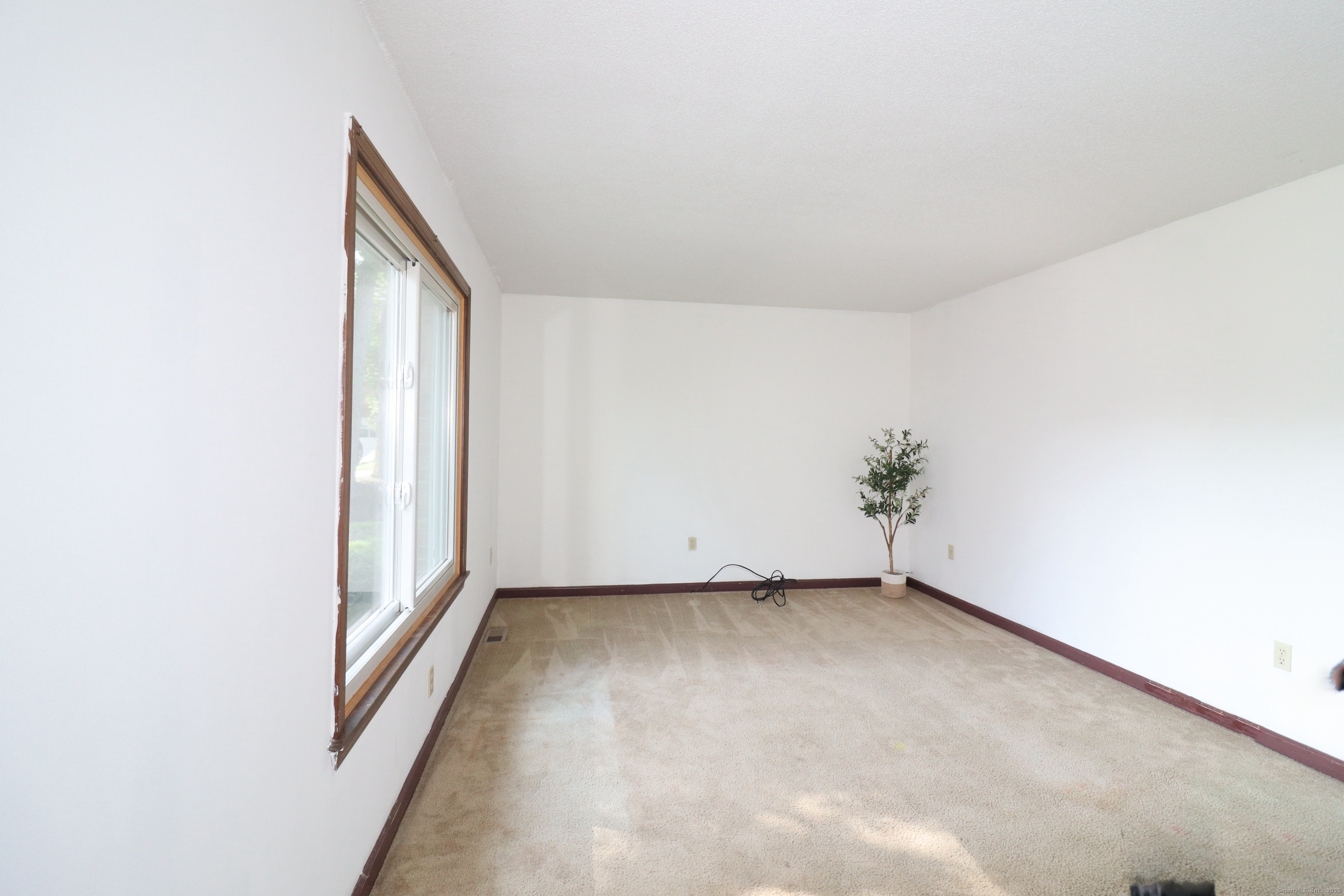 1385 Highland Avenue 12A