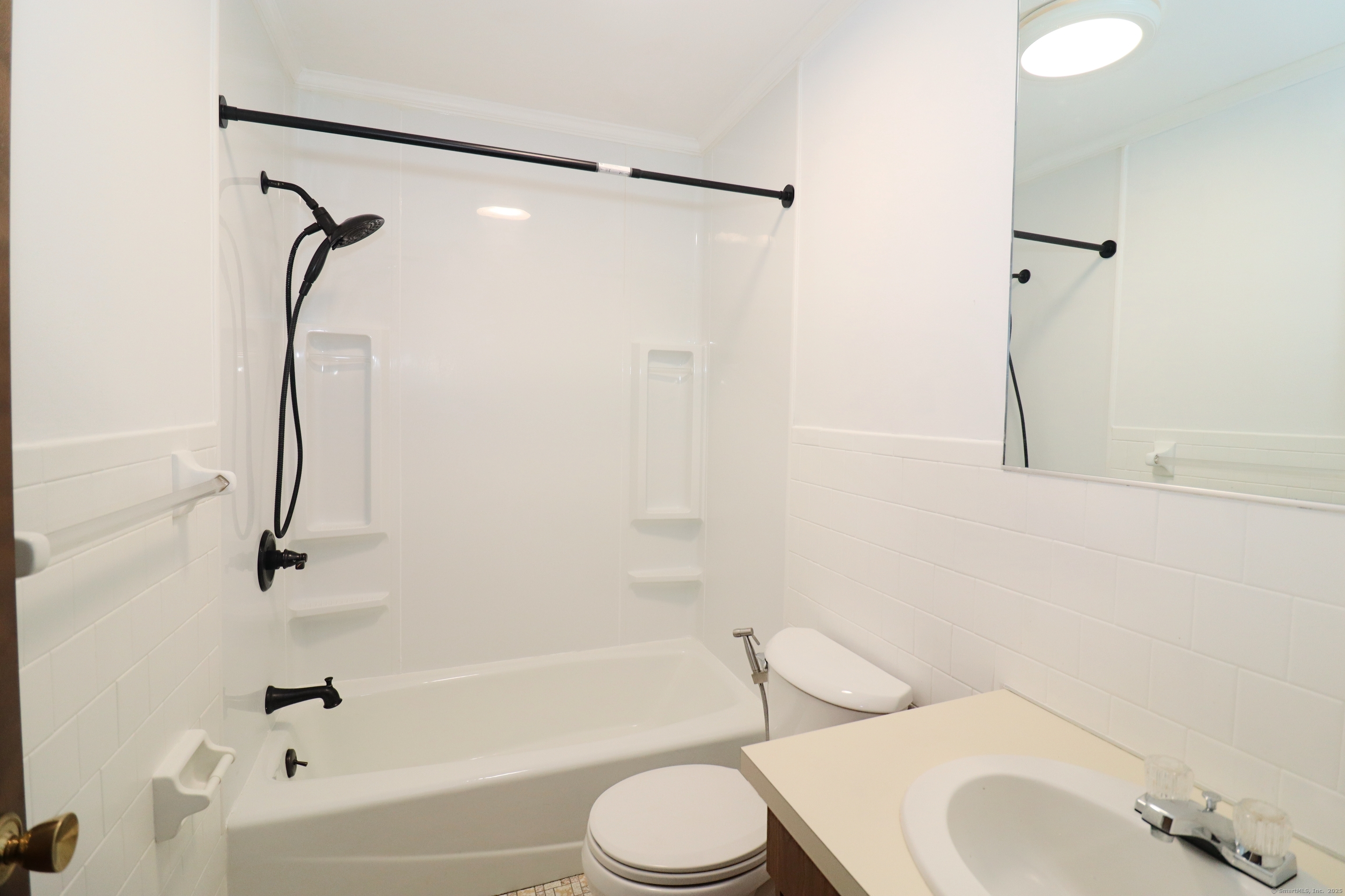 1385 Highland Avenue 12A
