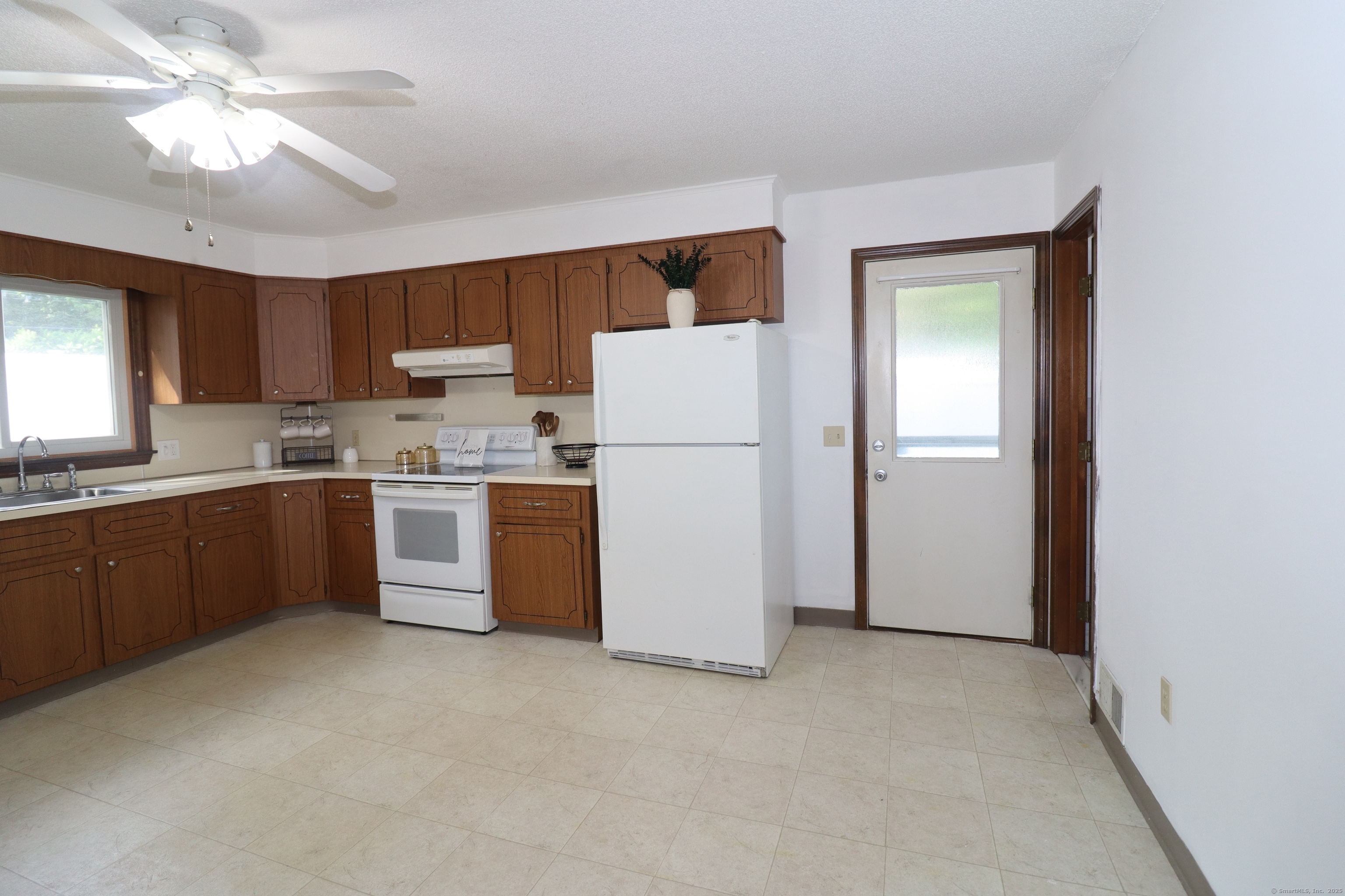1385 Highland Avenue 12A