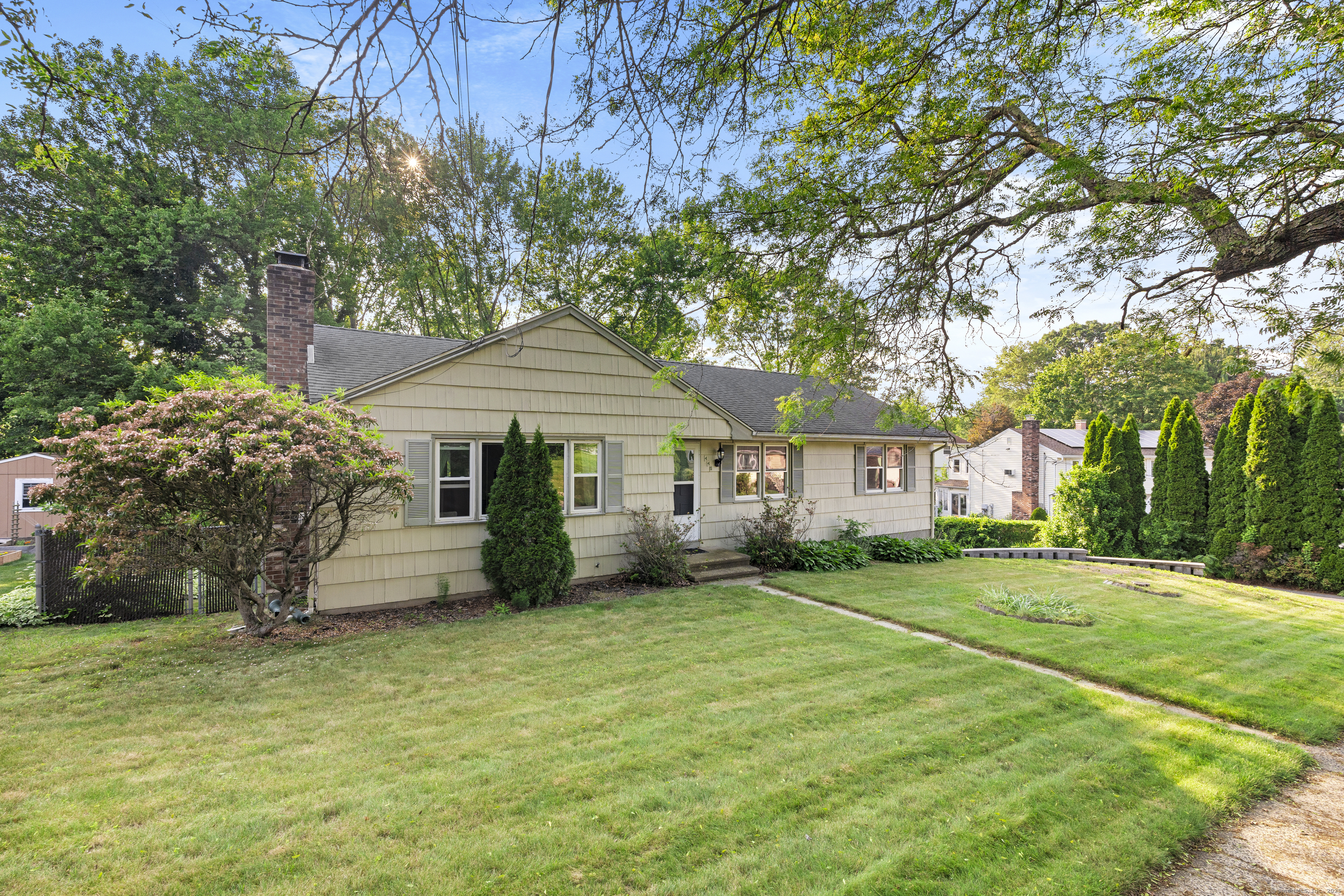 445 Emerald Place