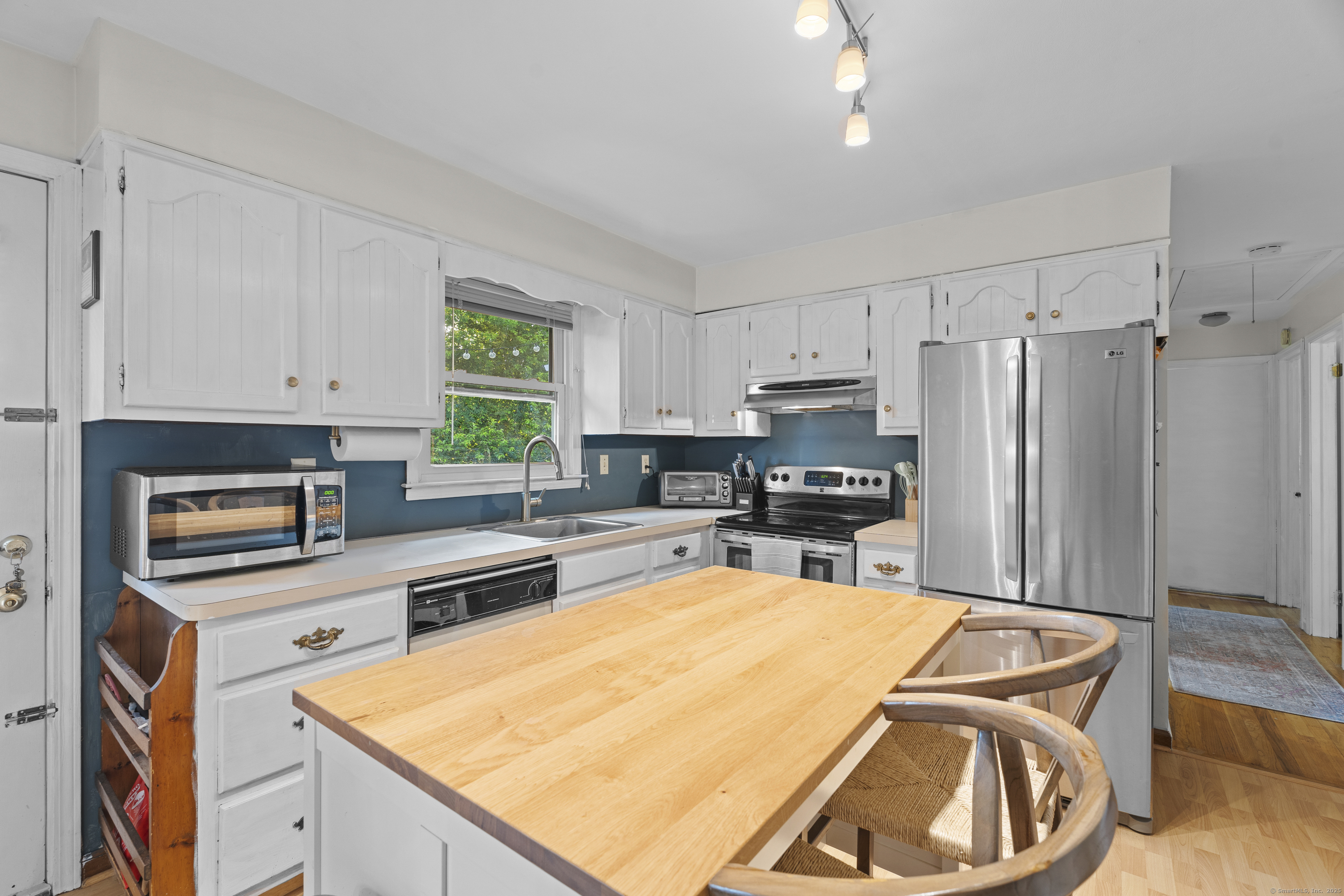 445 Emerald Place