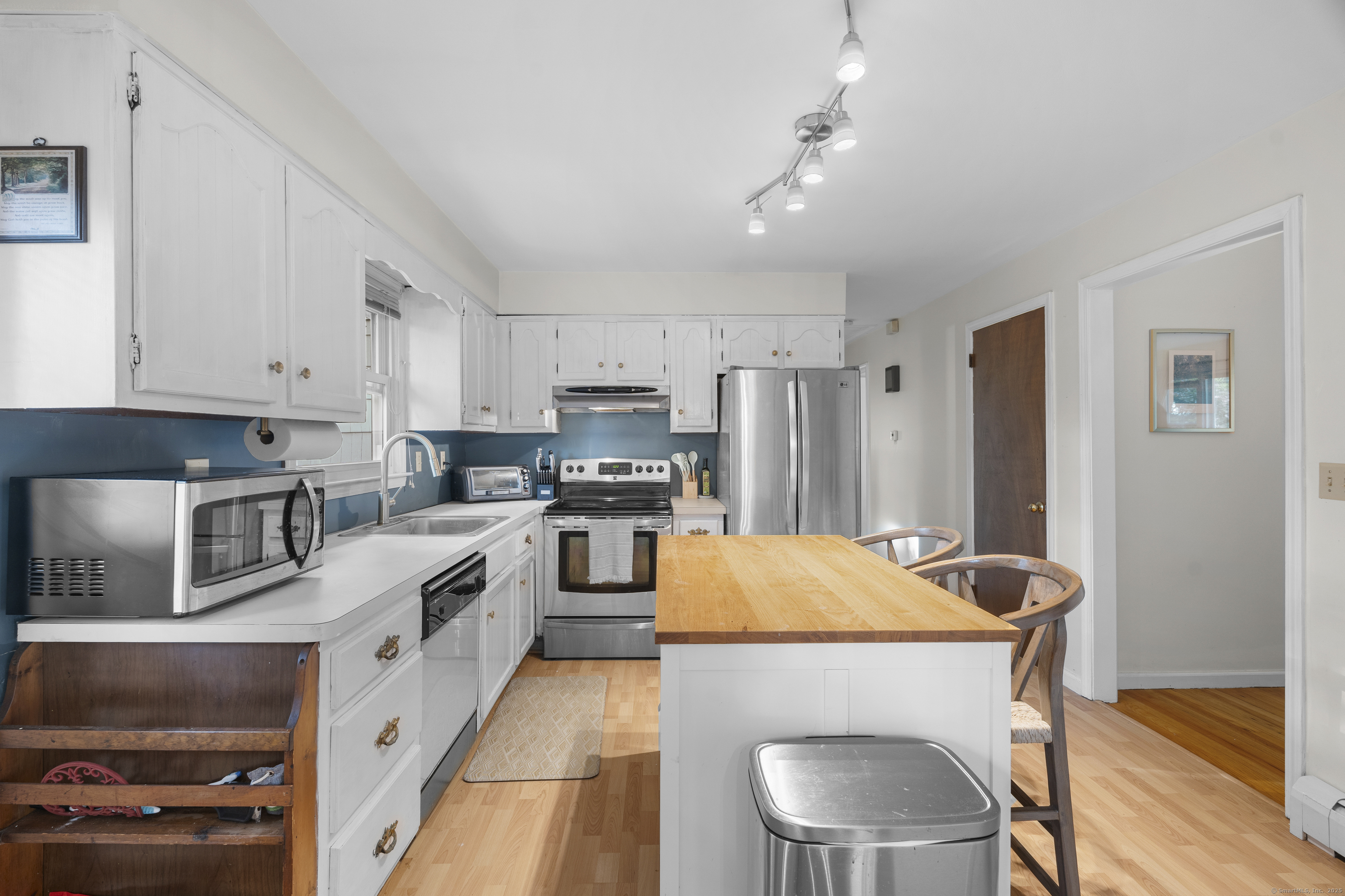 445 Emerald Place