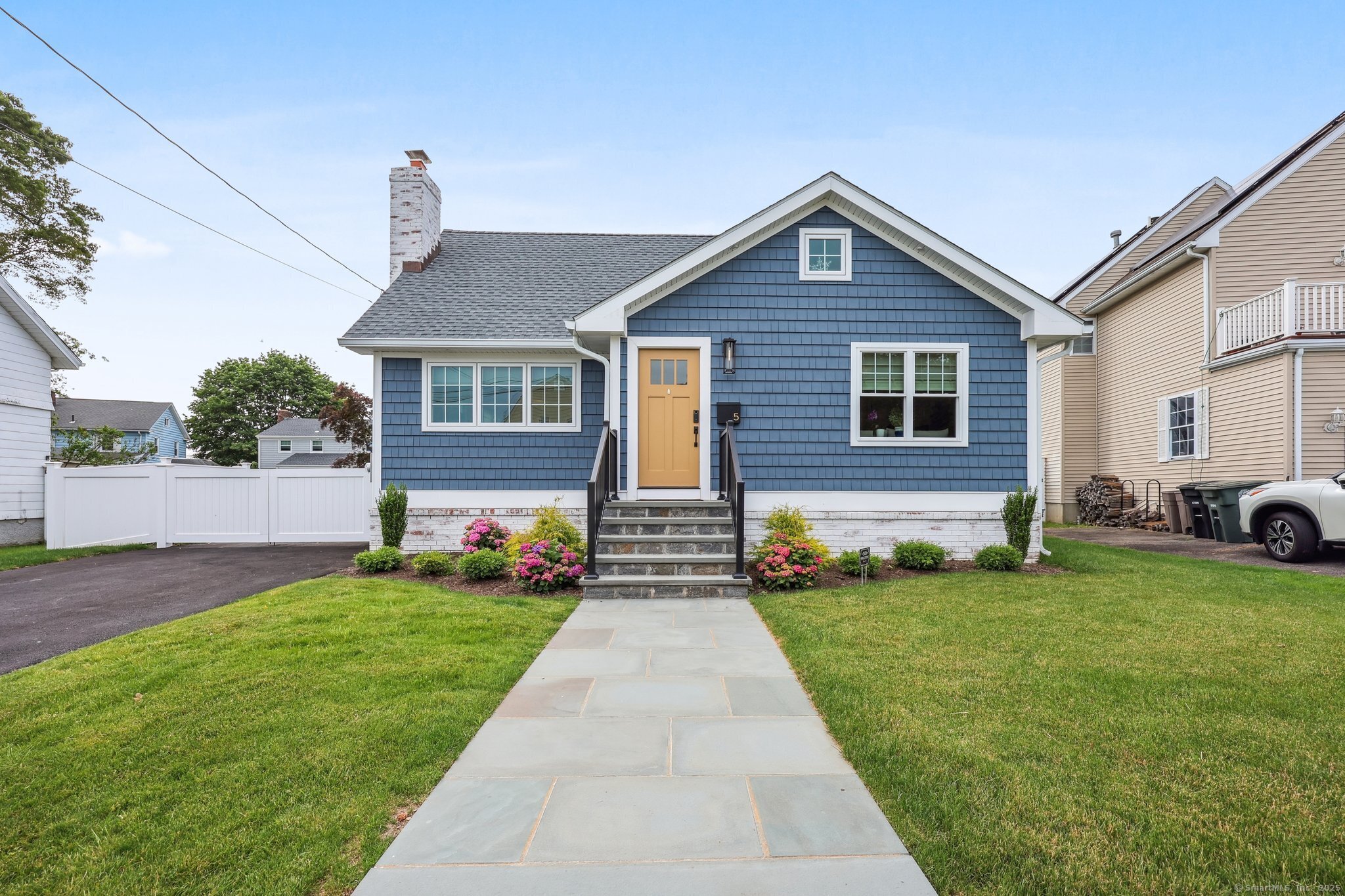 5 Crescent Drive
