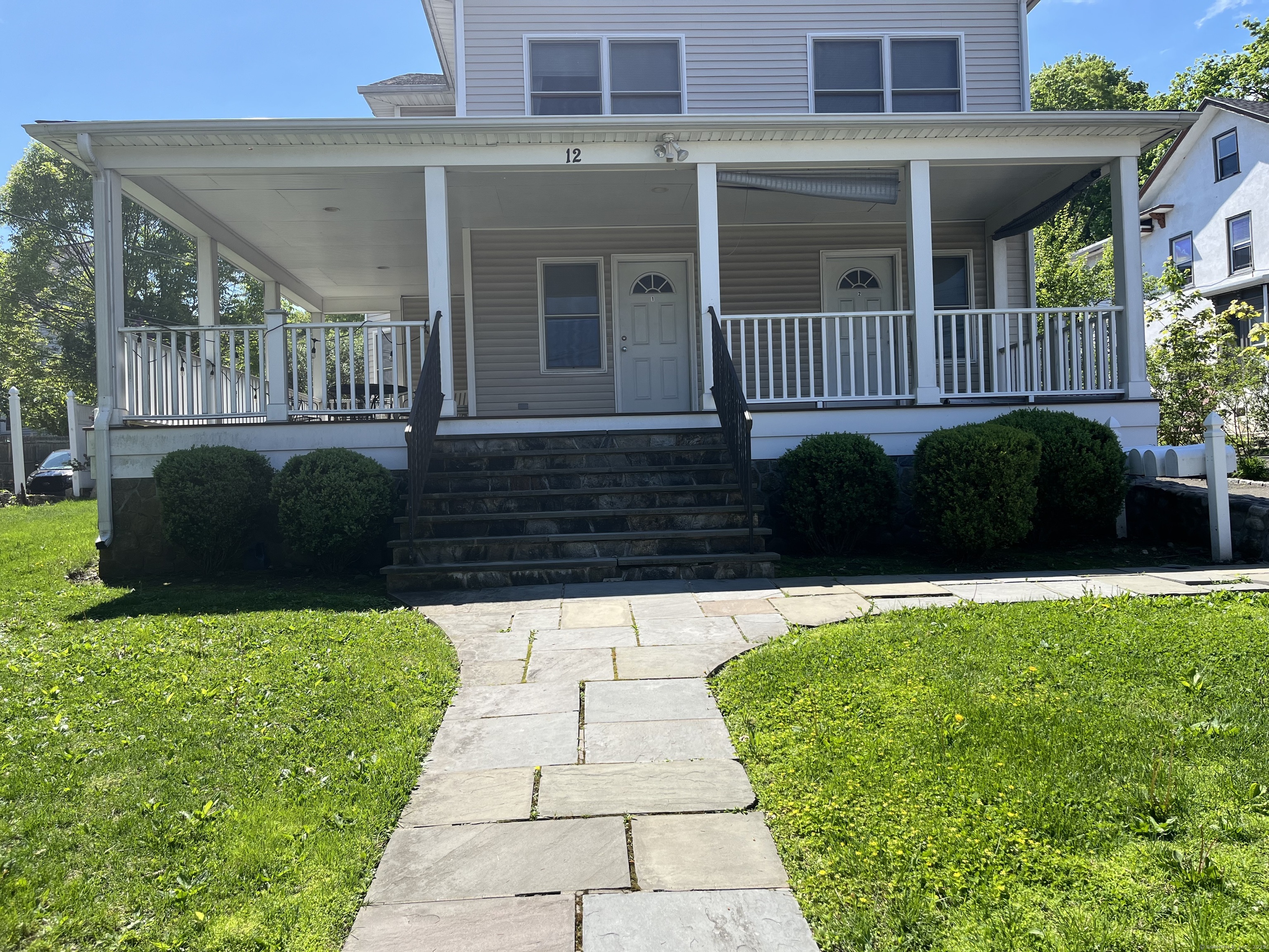 12 Fairfield Avenue