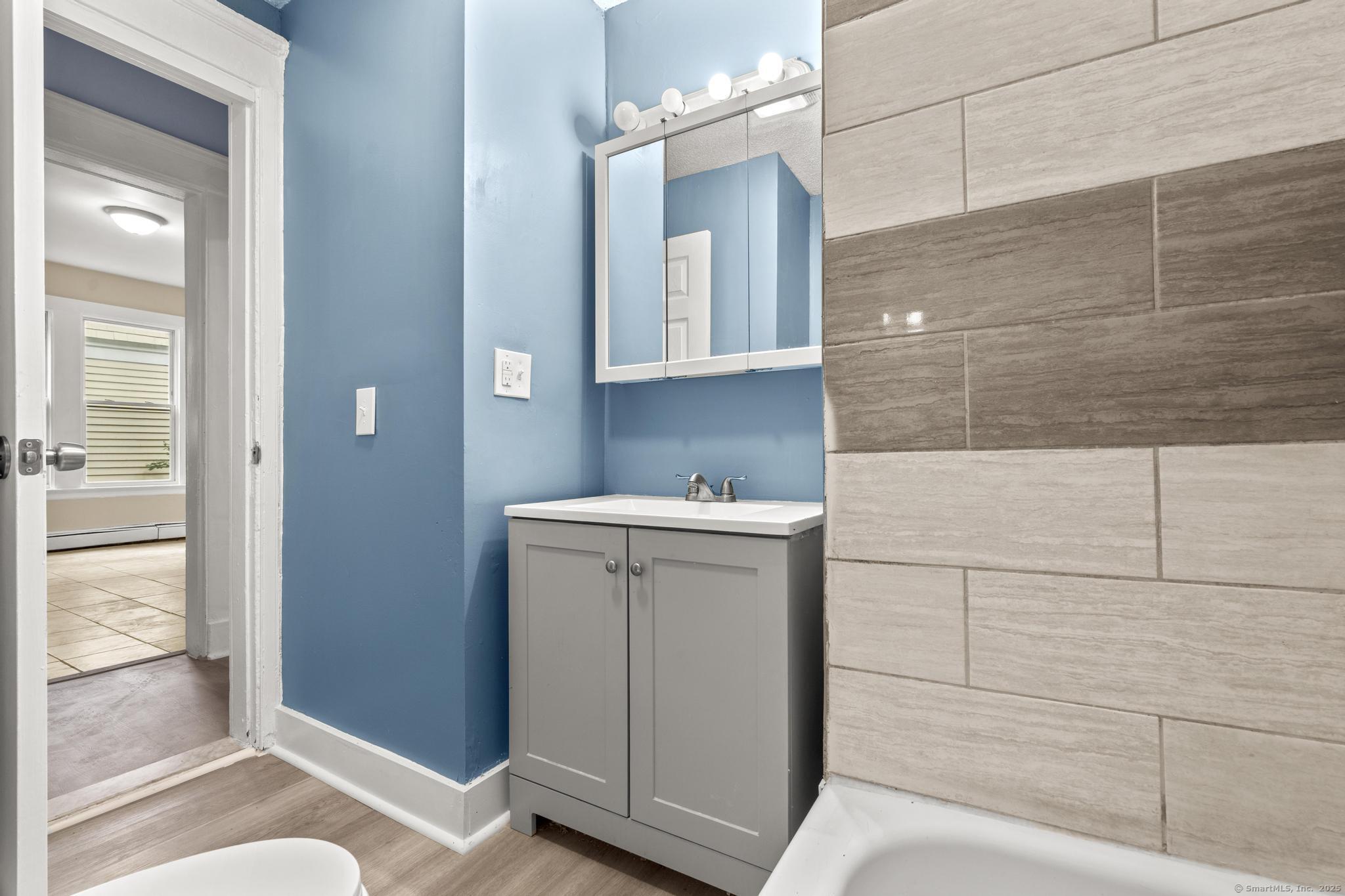 260 Orchard Street 1st Flr