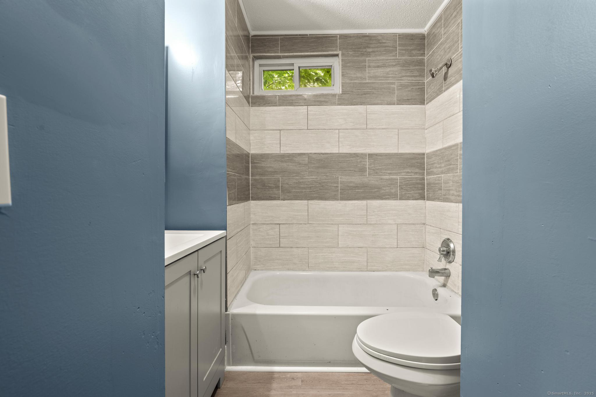 260 Orchard Street 1st Flr