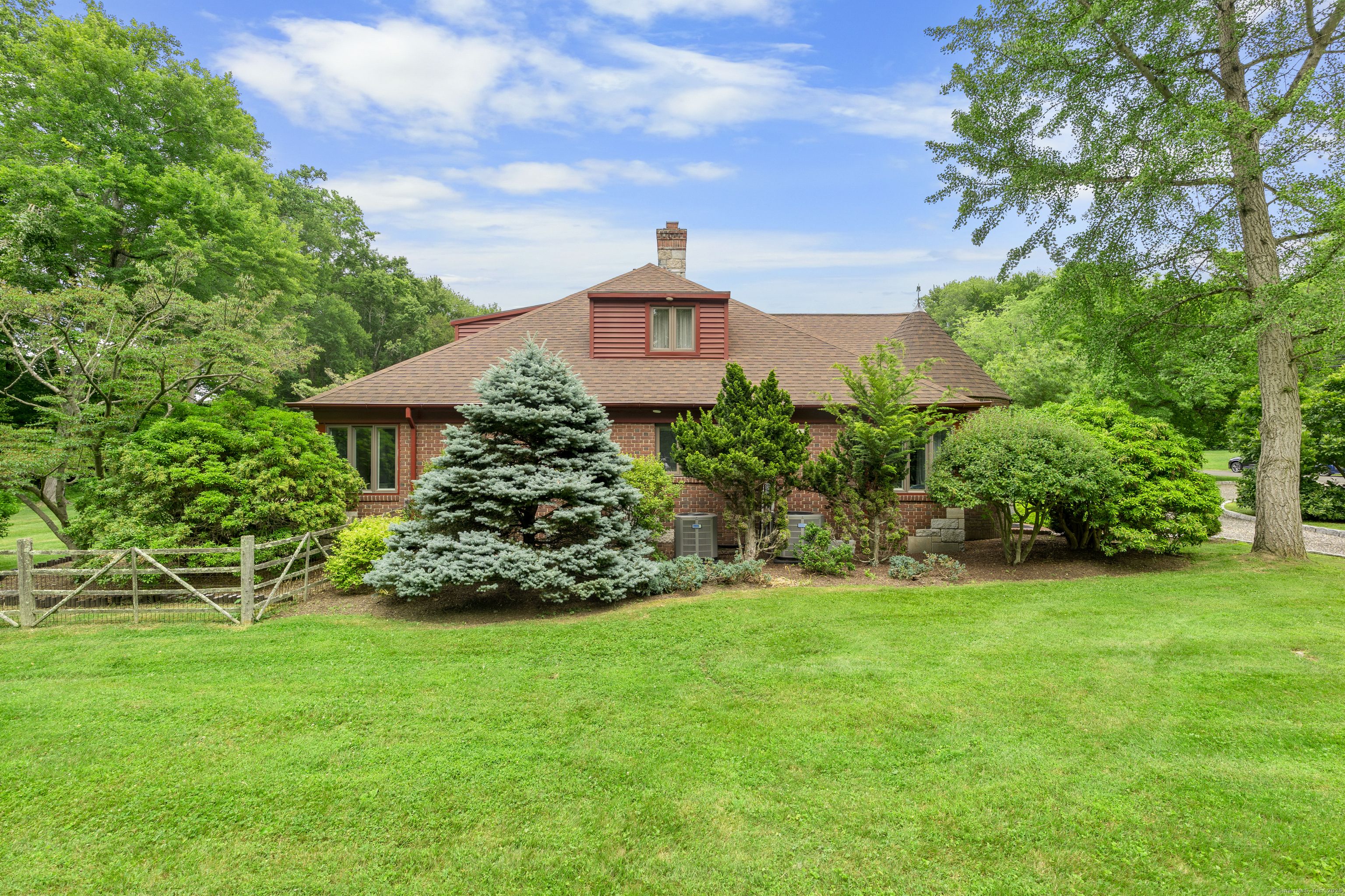 1180 Merwins Lane