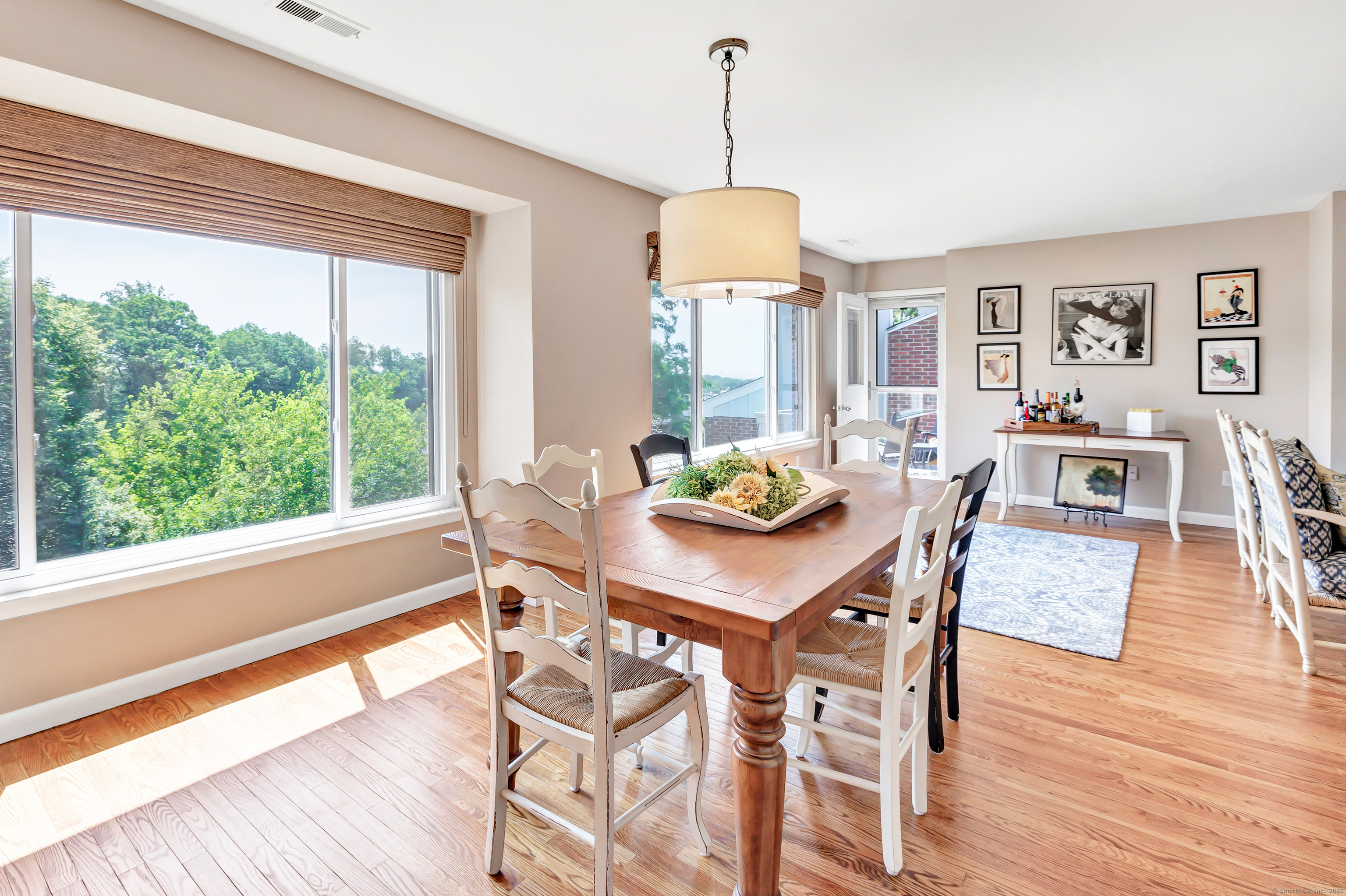 6 Hills Lane 6