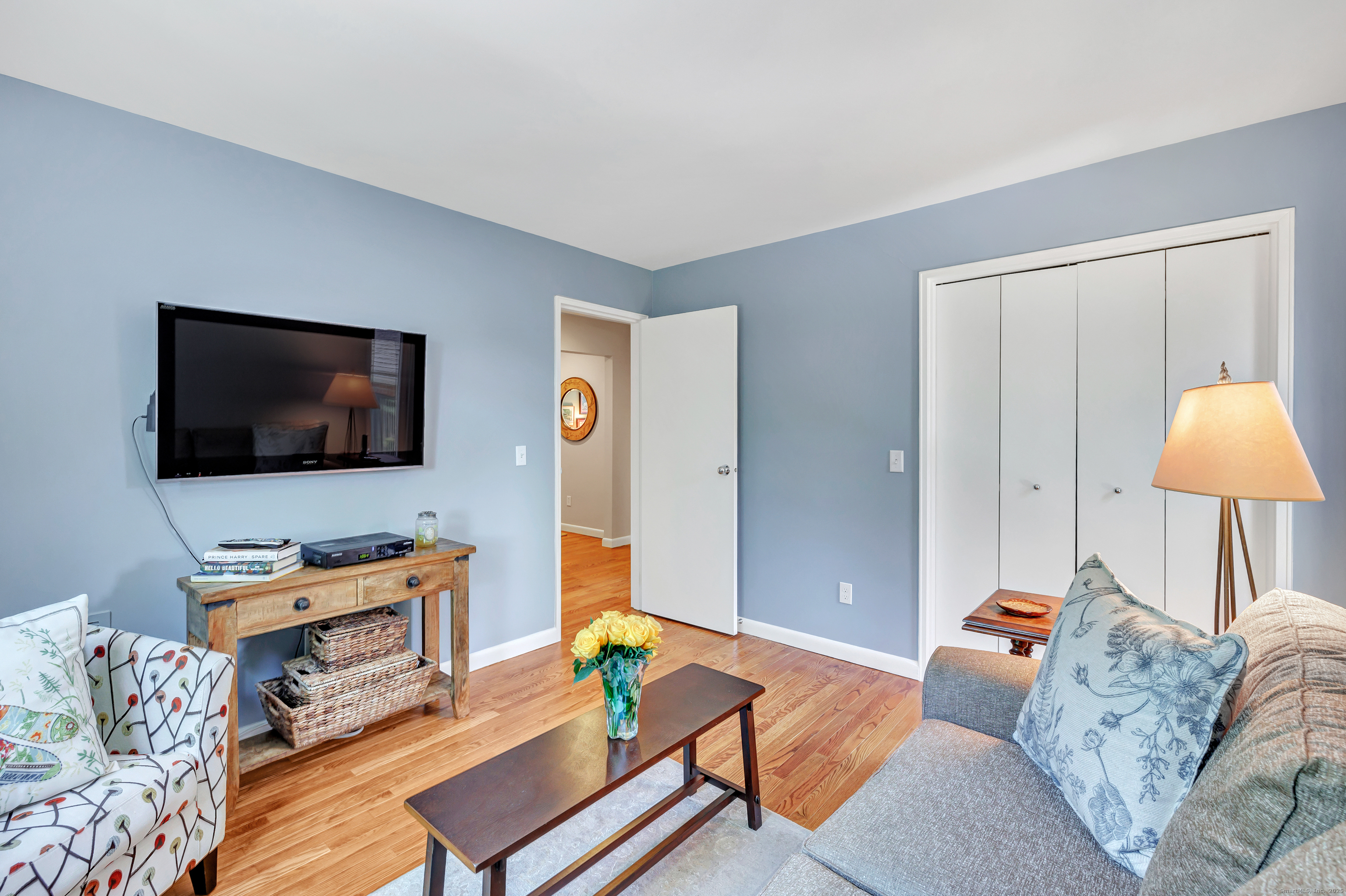 6 Hills Lane 6