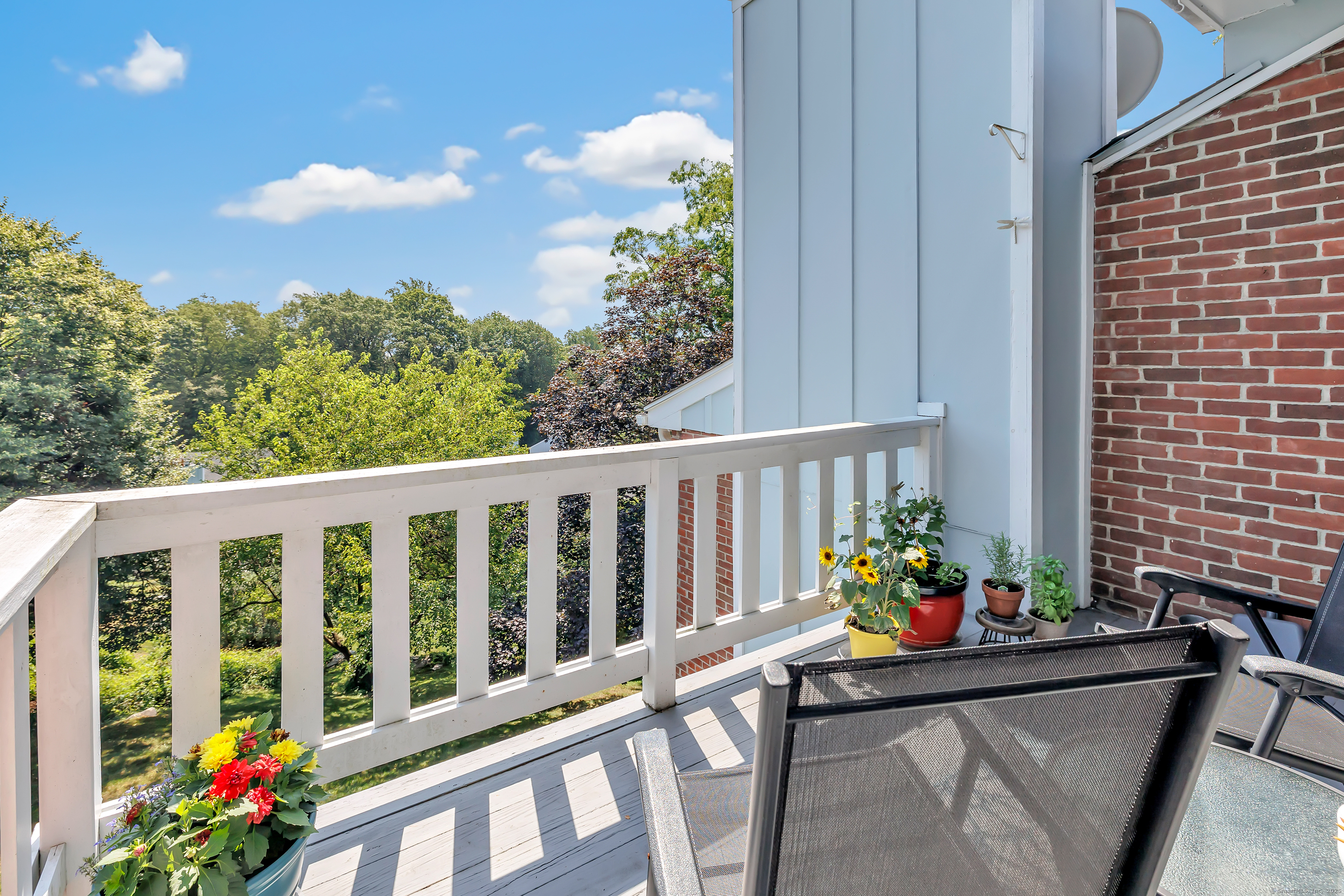 6 Hills Lane 6