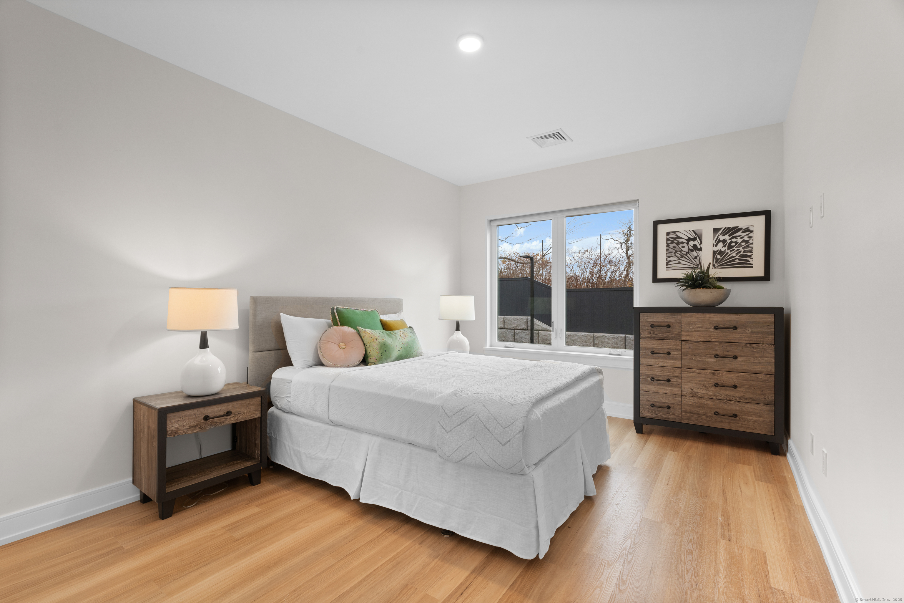 5545 Park Avenue 207