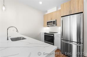 5545 Park Avenue 303