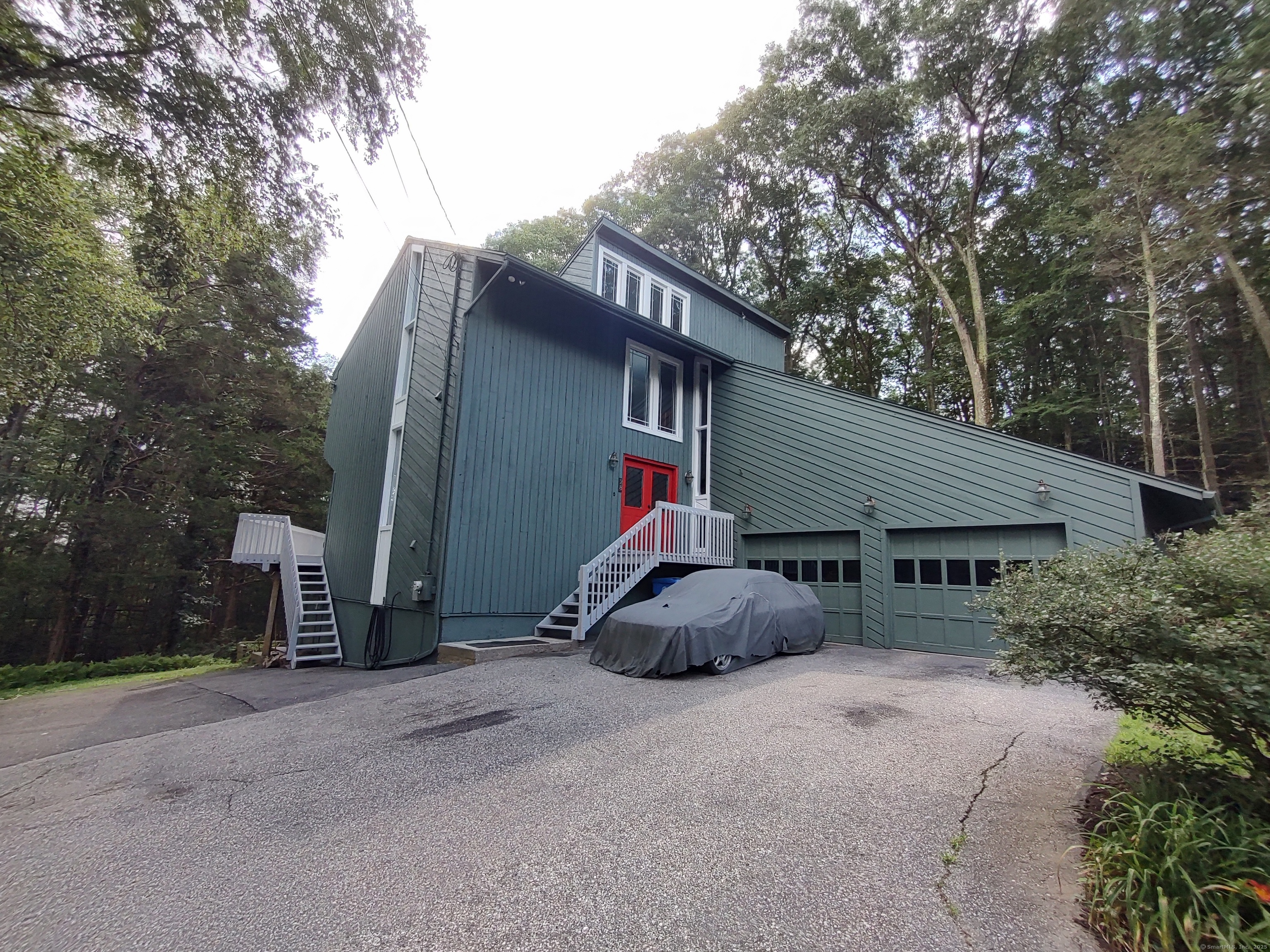 28 Tahmore Place