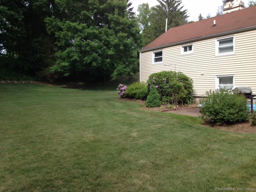15 Earl Avenue