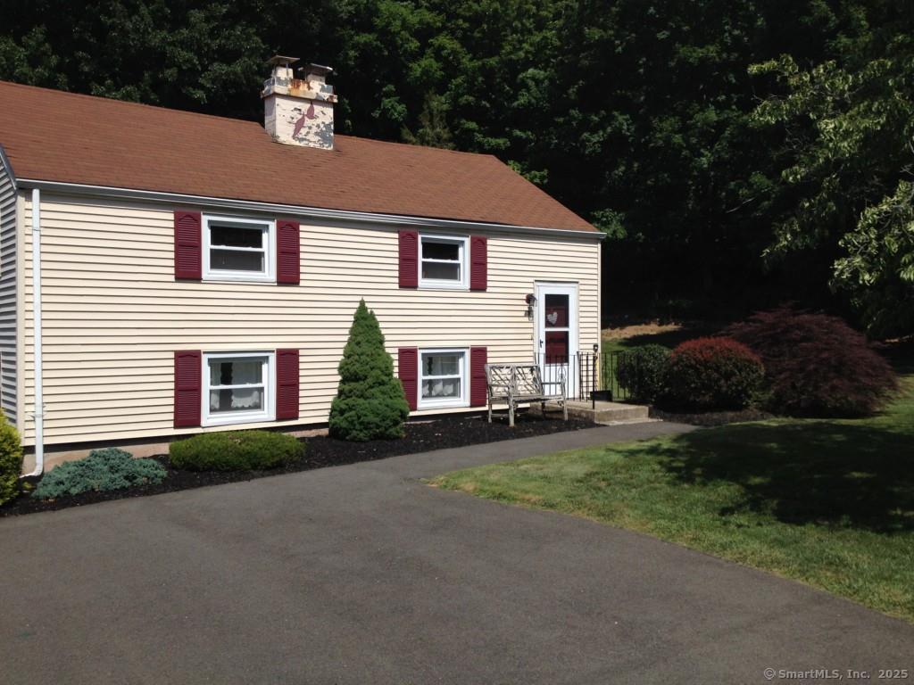 15 Earl Avenue