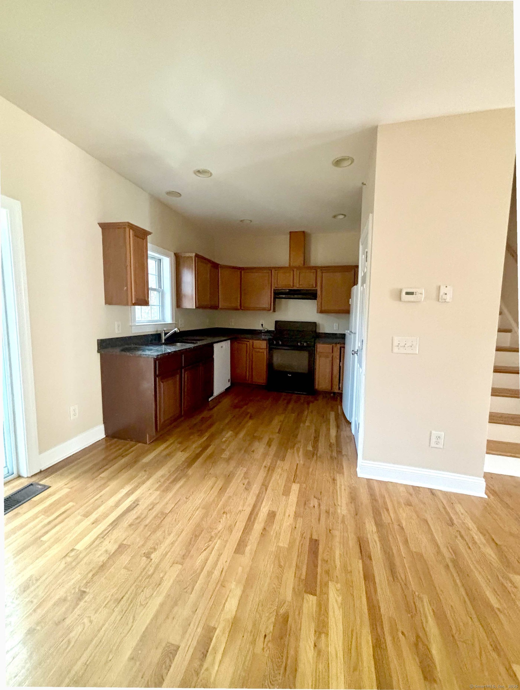 36 Alden Street A