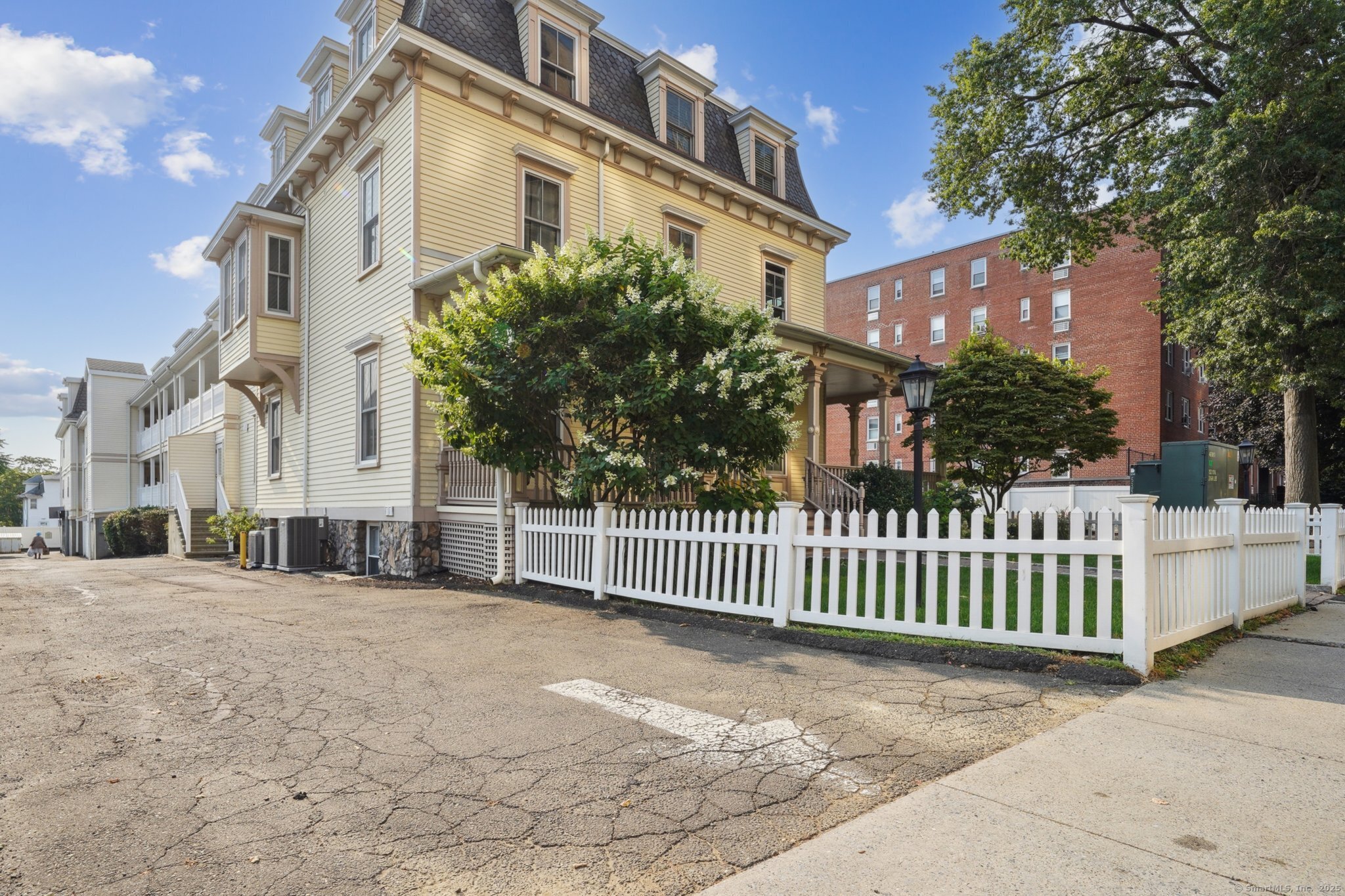 49 Glenbrook Road APT 108