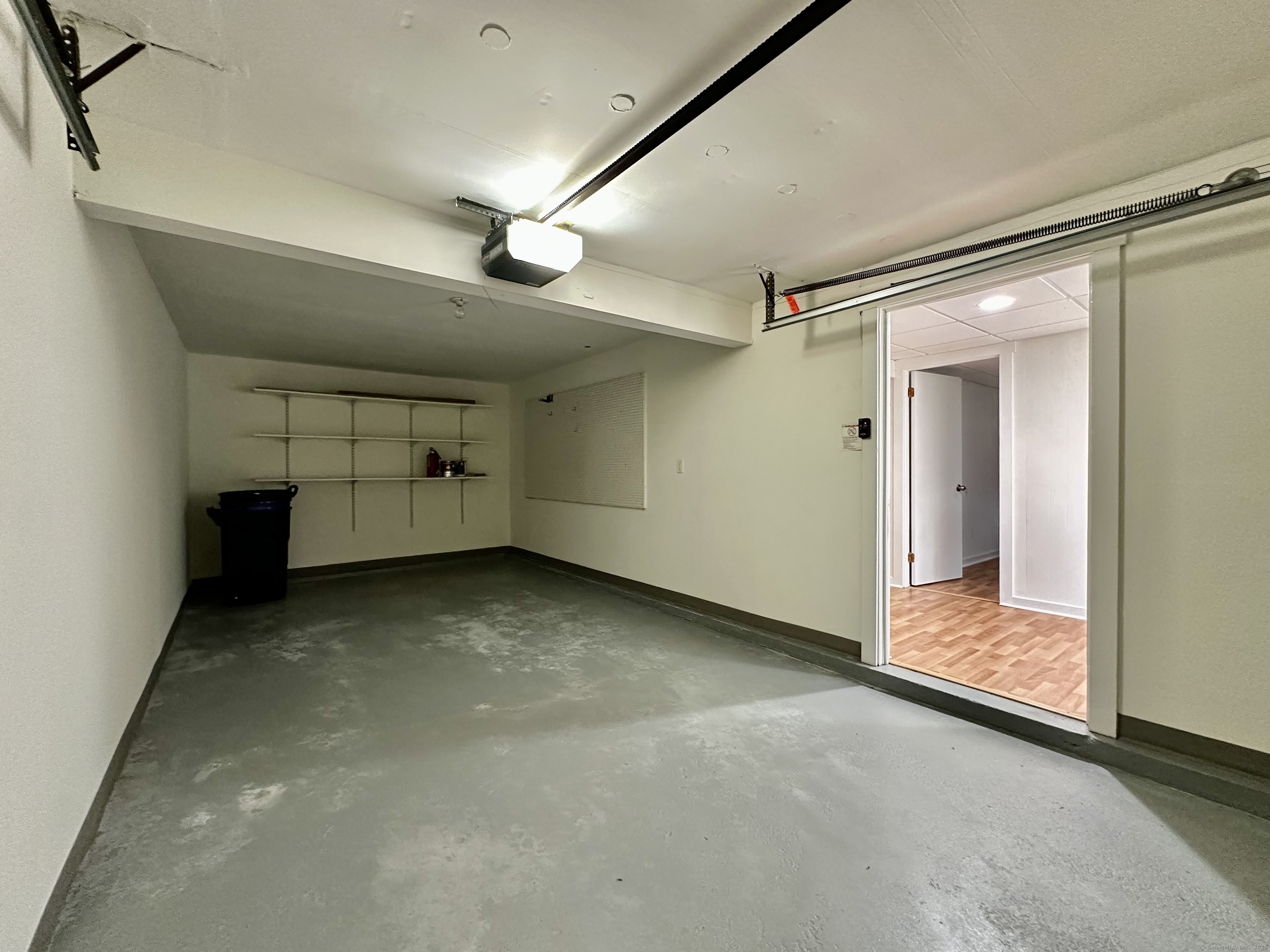 319 Navajo Lane B