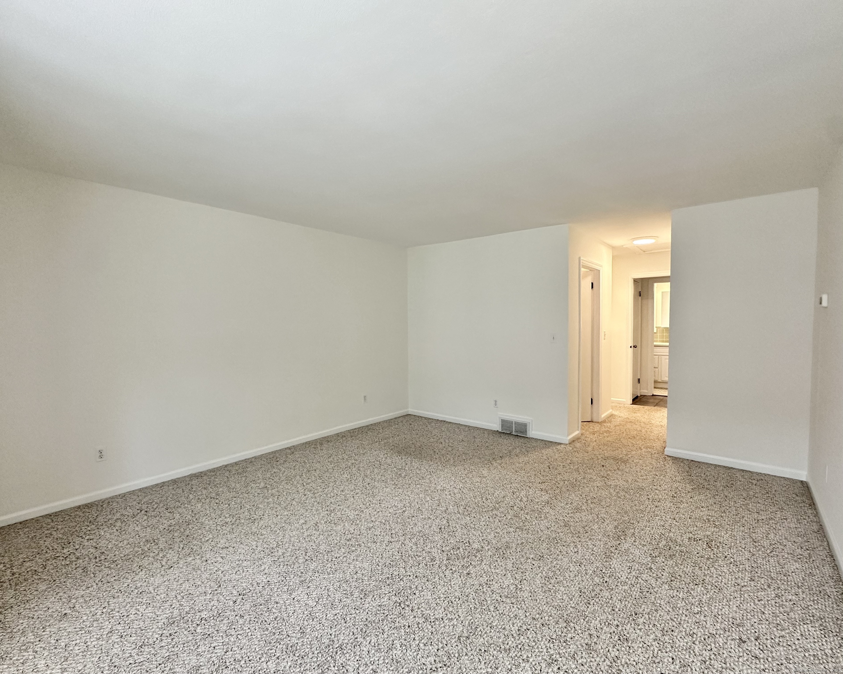 319 Navajo Lane B