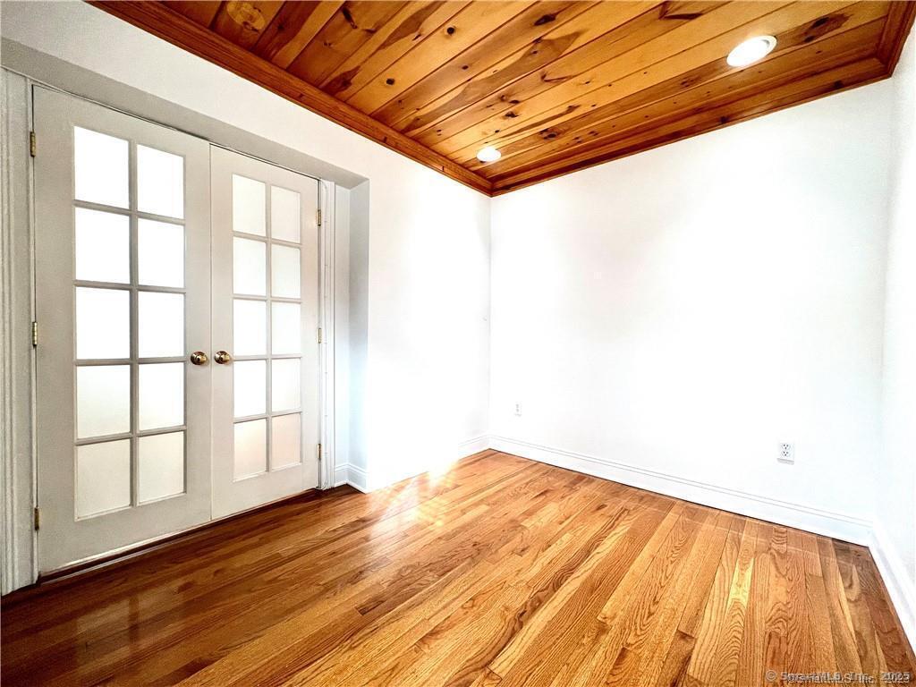 11 Bedford Avenue APT N2