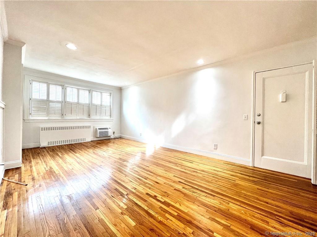 11 Bedford Avenue APT N2