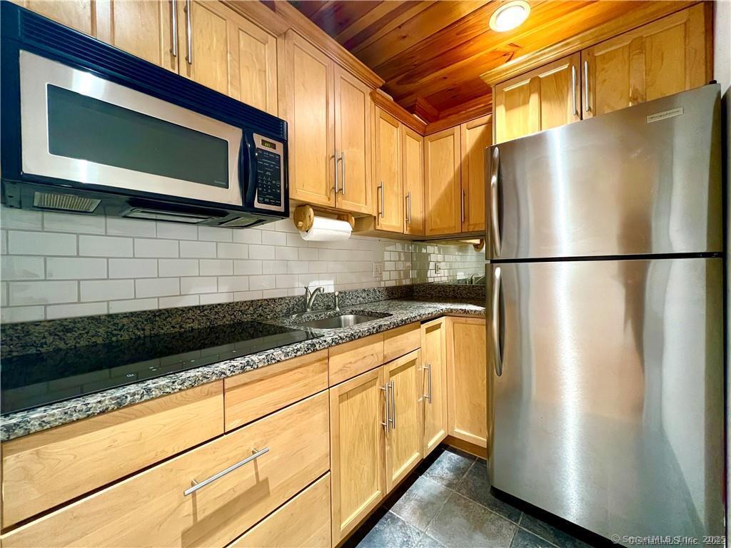11 Bedford Avenue APT N2