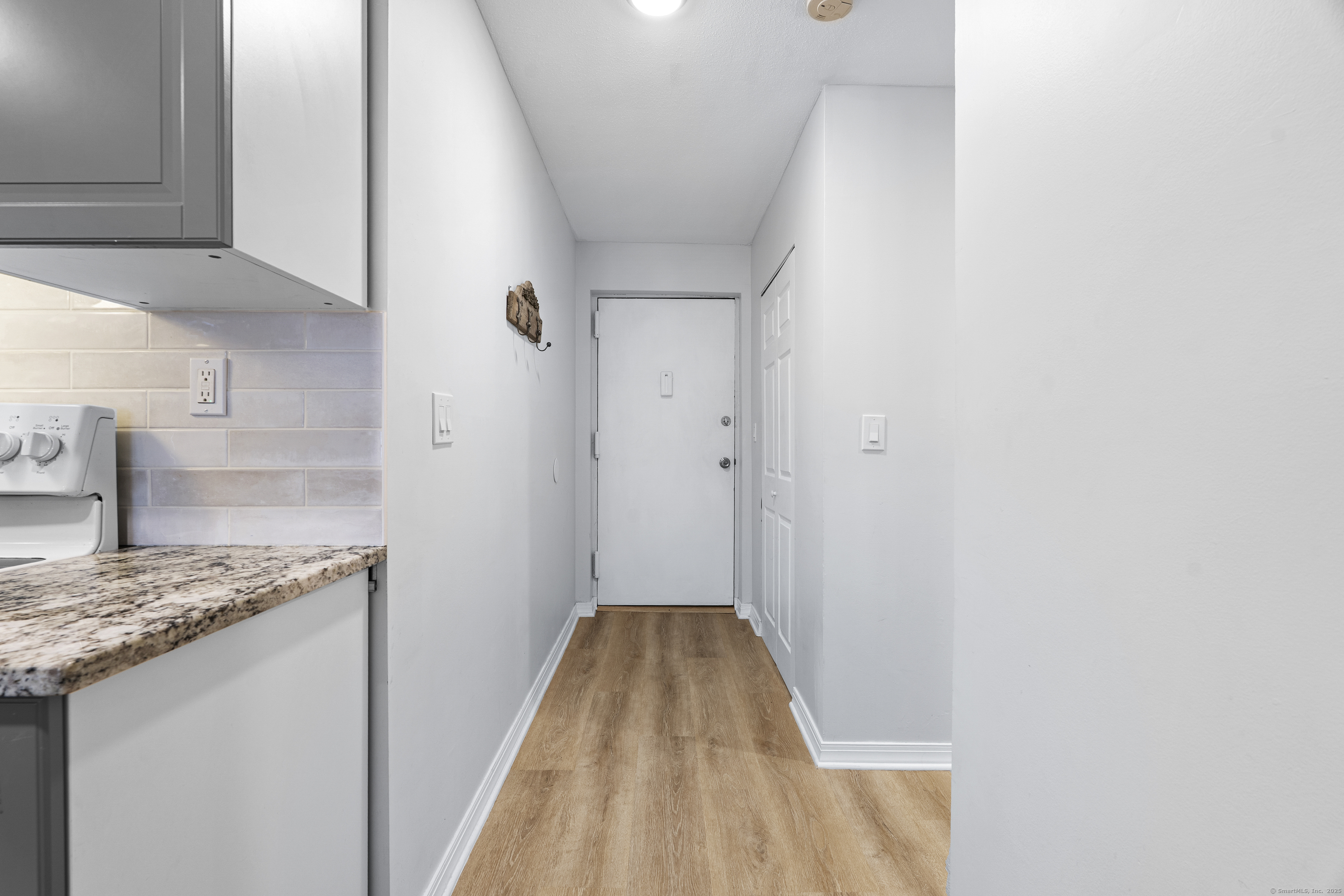 308 Meadowside Road APT 201
