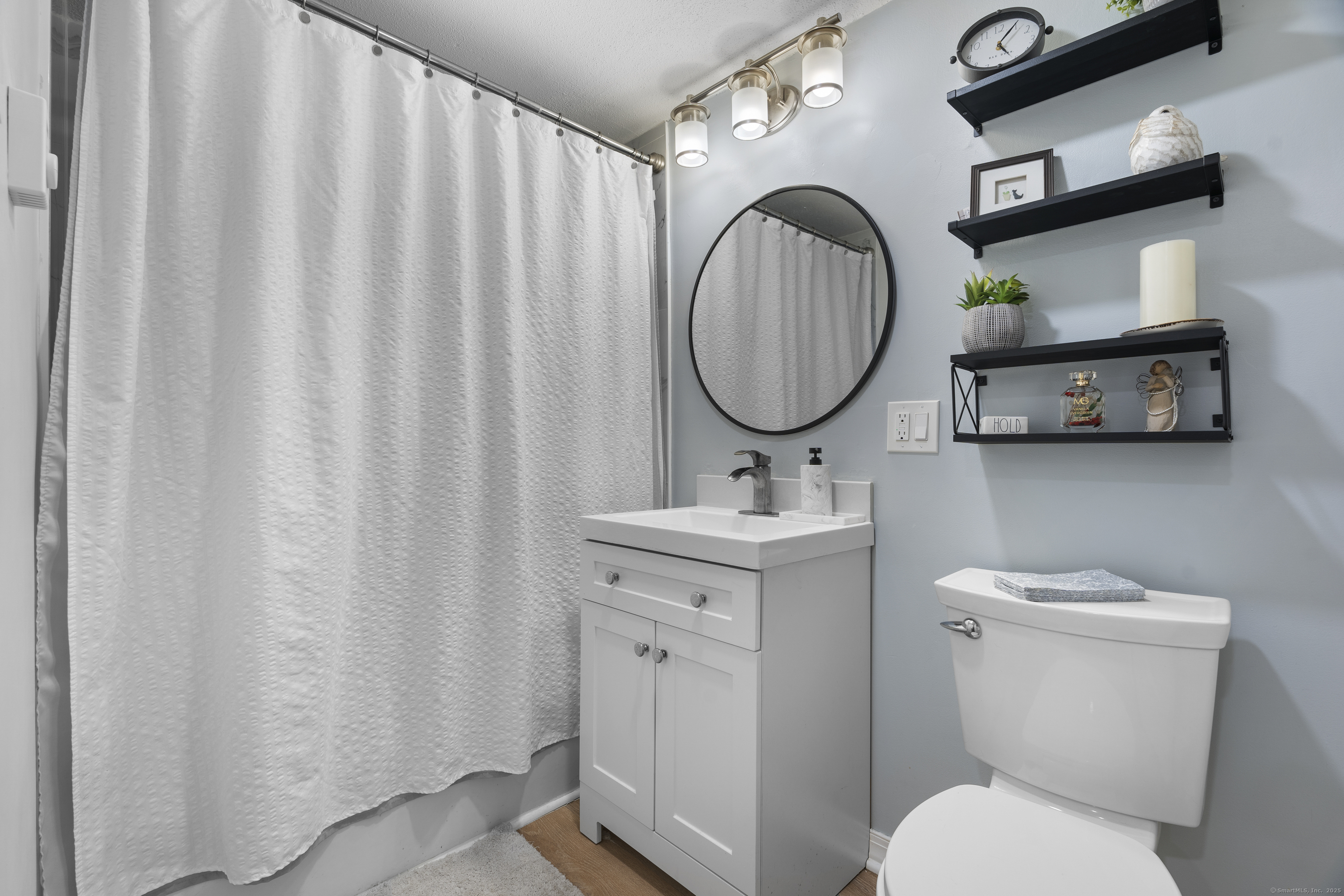 308 Meadowside Road APT 201