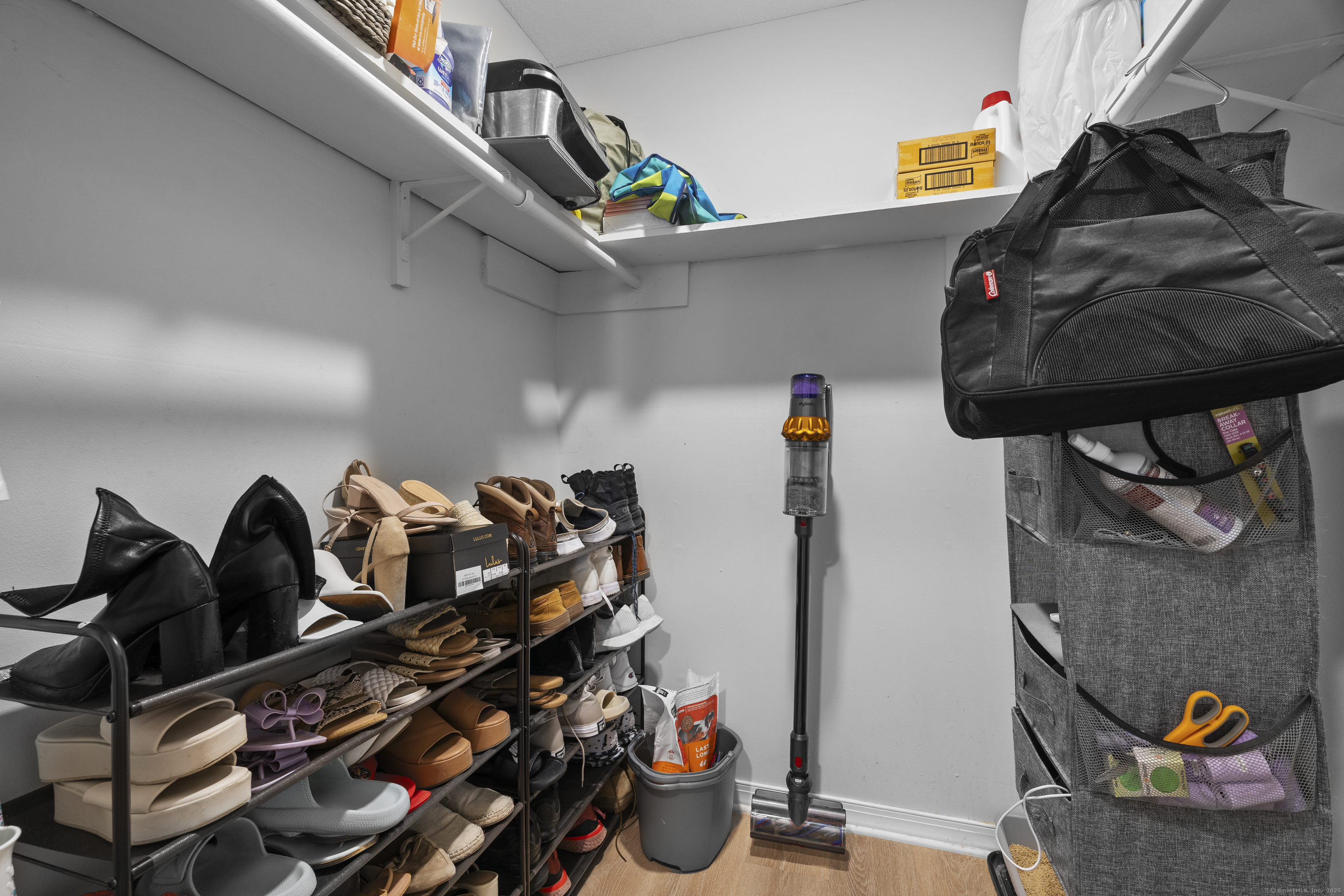 308 Meadowside Road APT 201