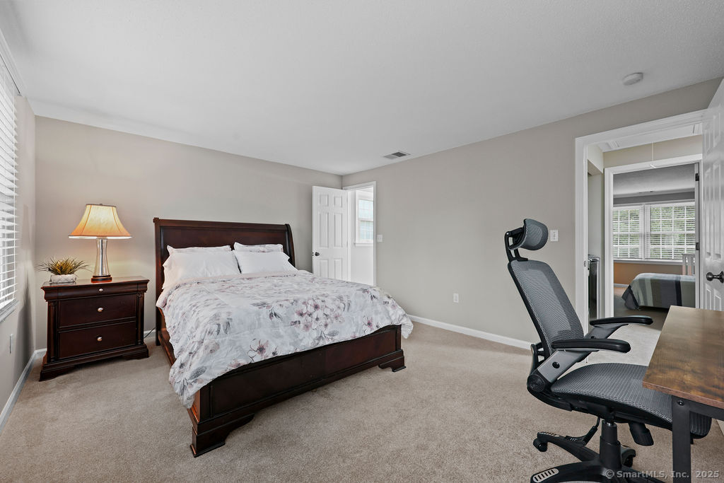6 Barrington Drive APT A