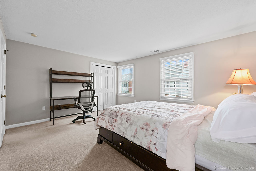 6 Barrington Drive APT A