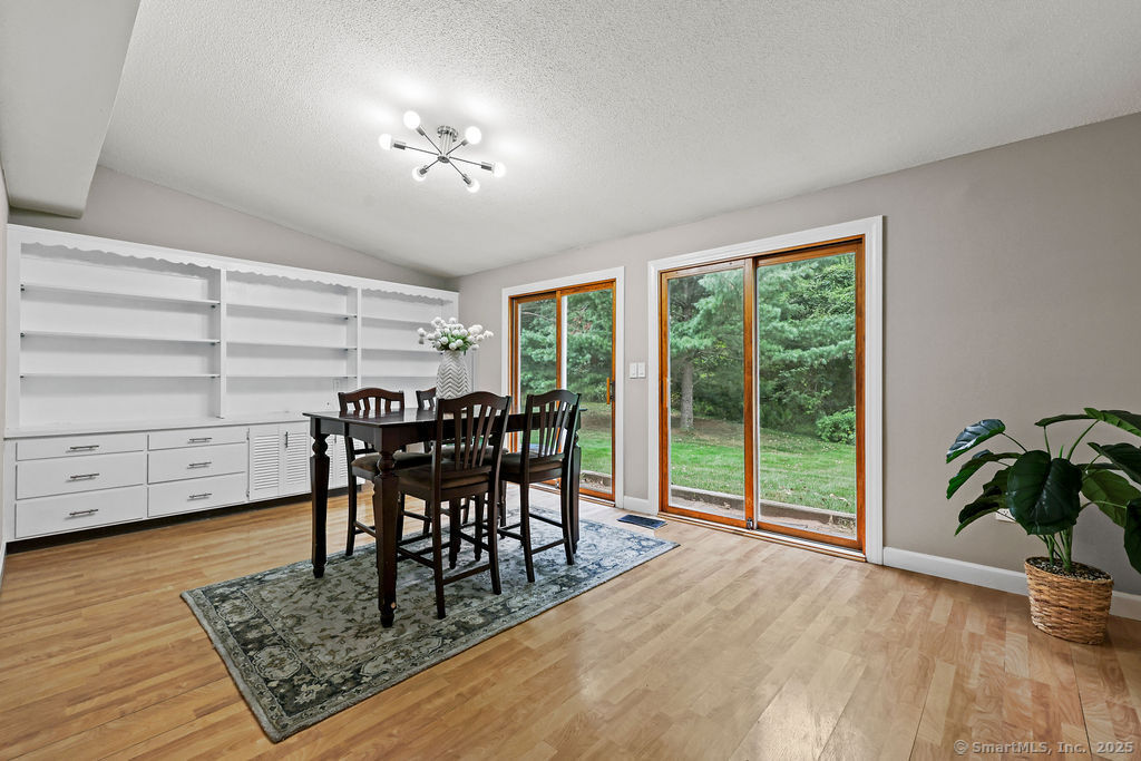 6 Barrington Drive APT A