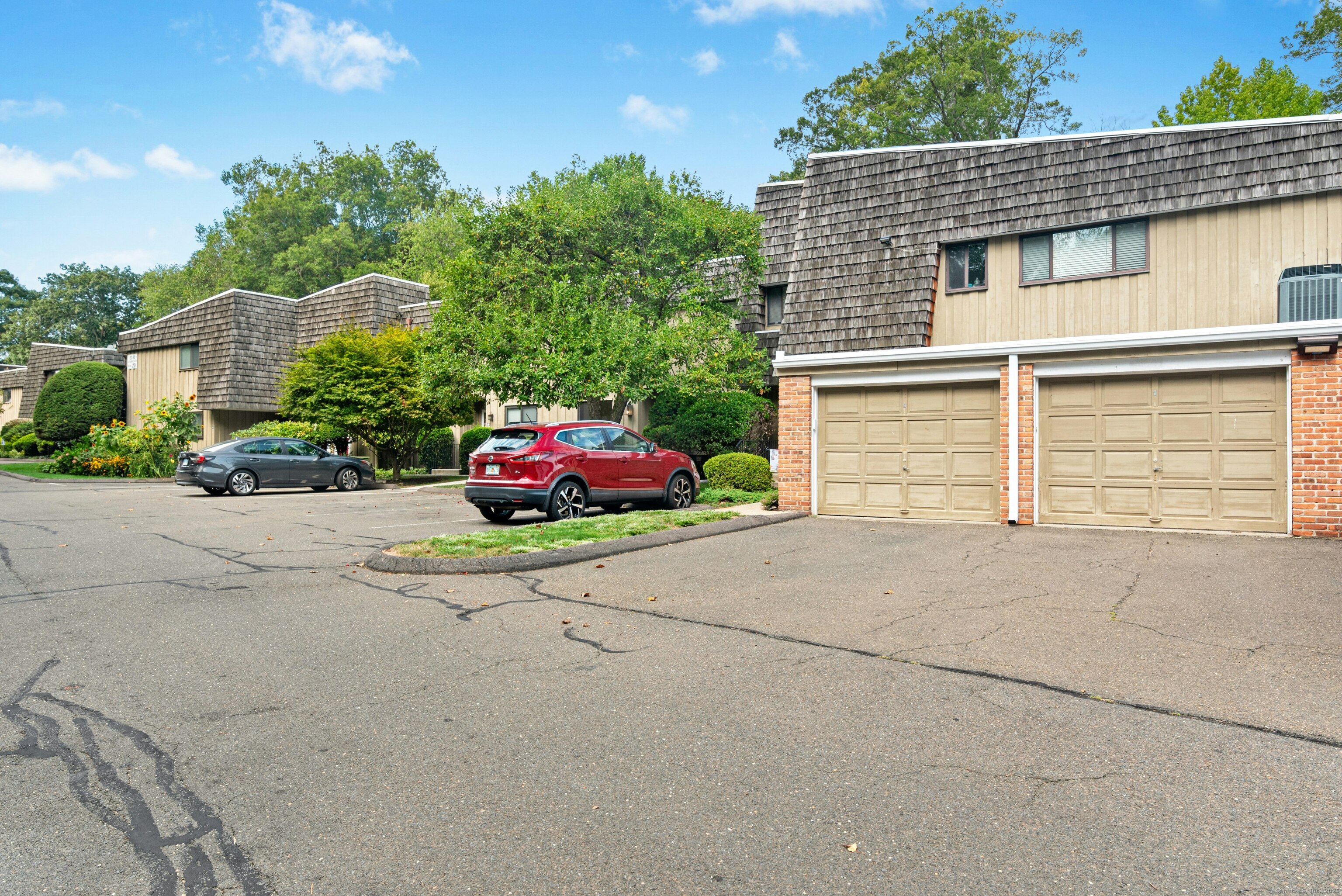 34 Ledgebrook Drive 34