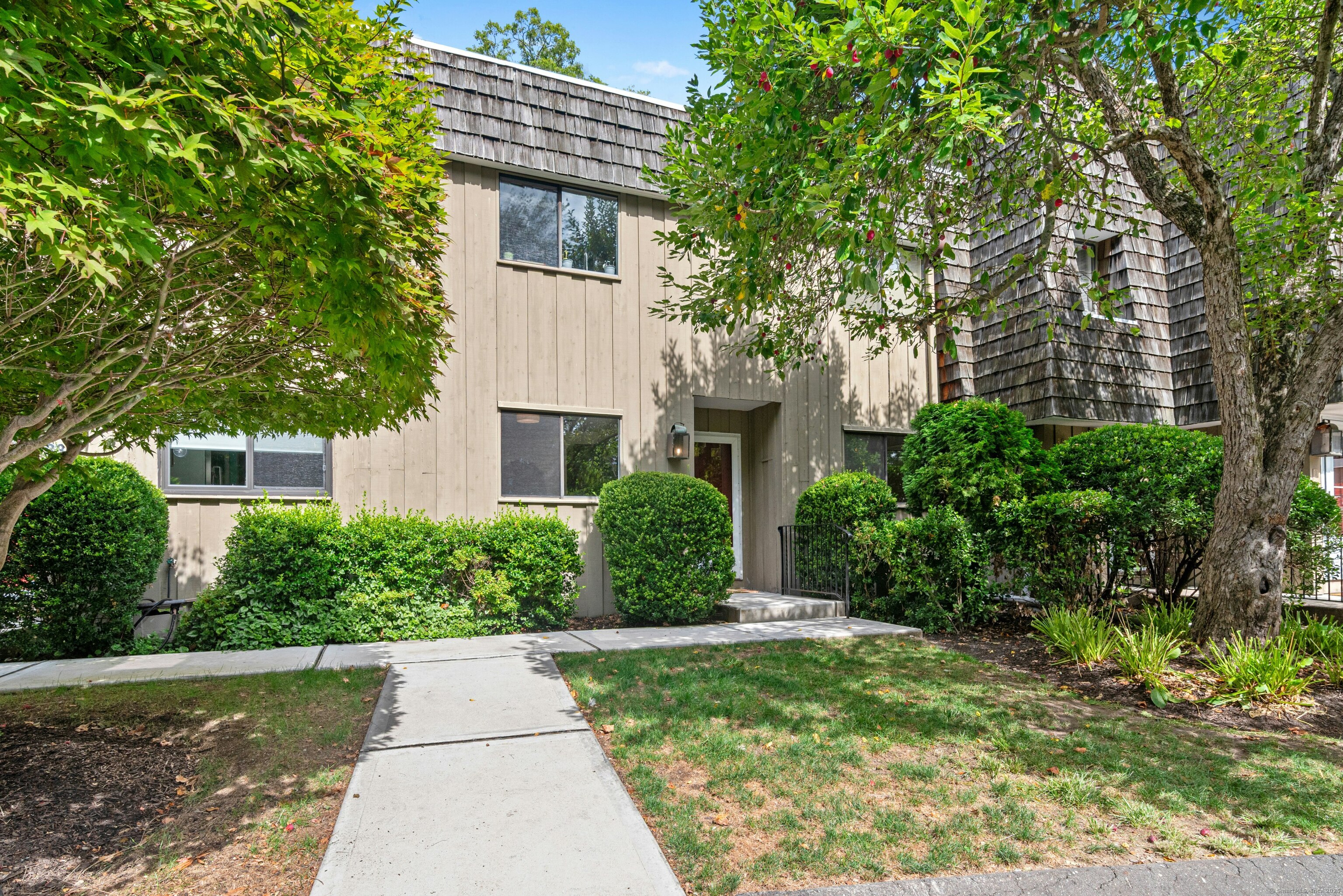 34 Ledgebrook Drive 34