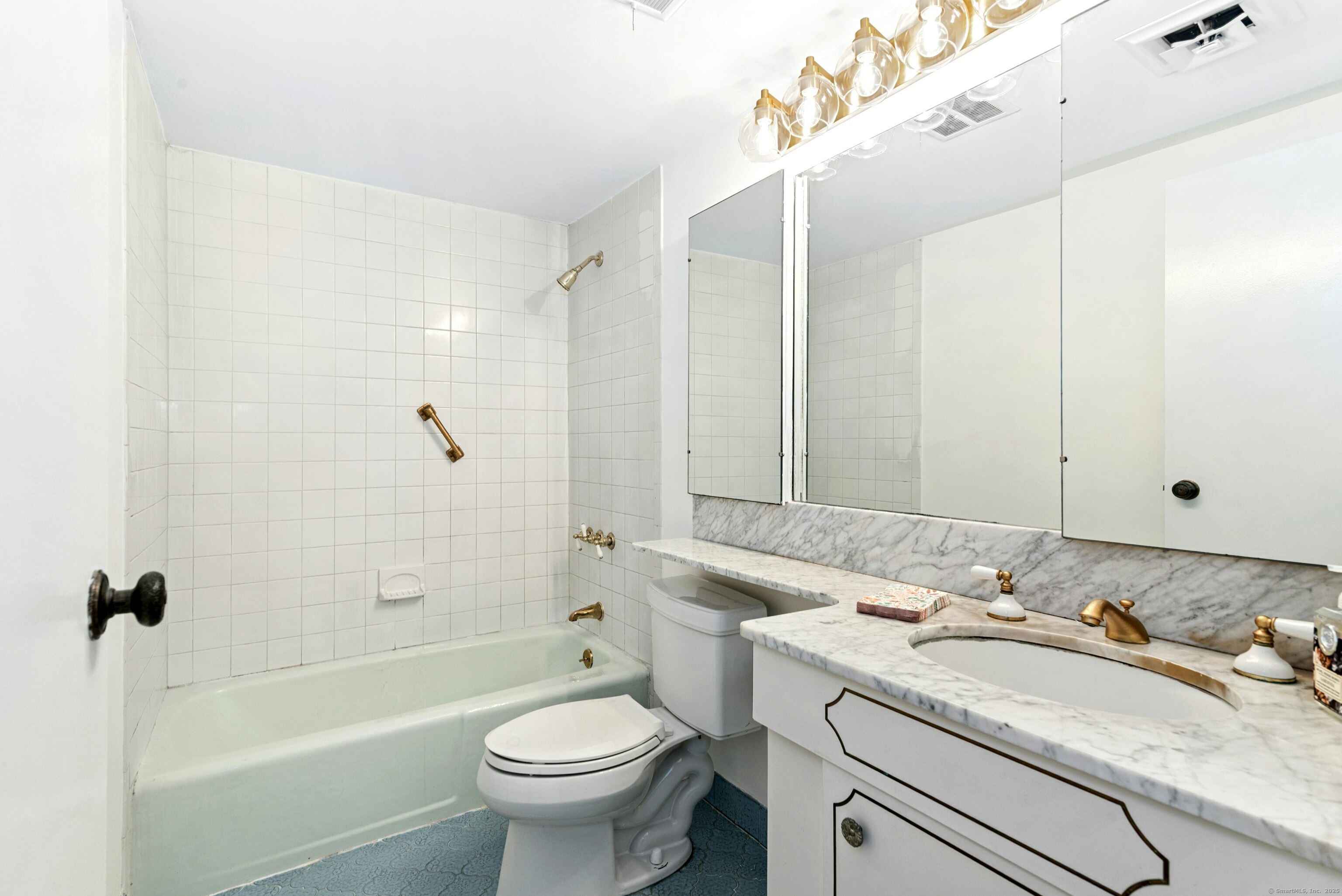 34 Ledgebrook Drive 34