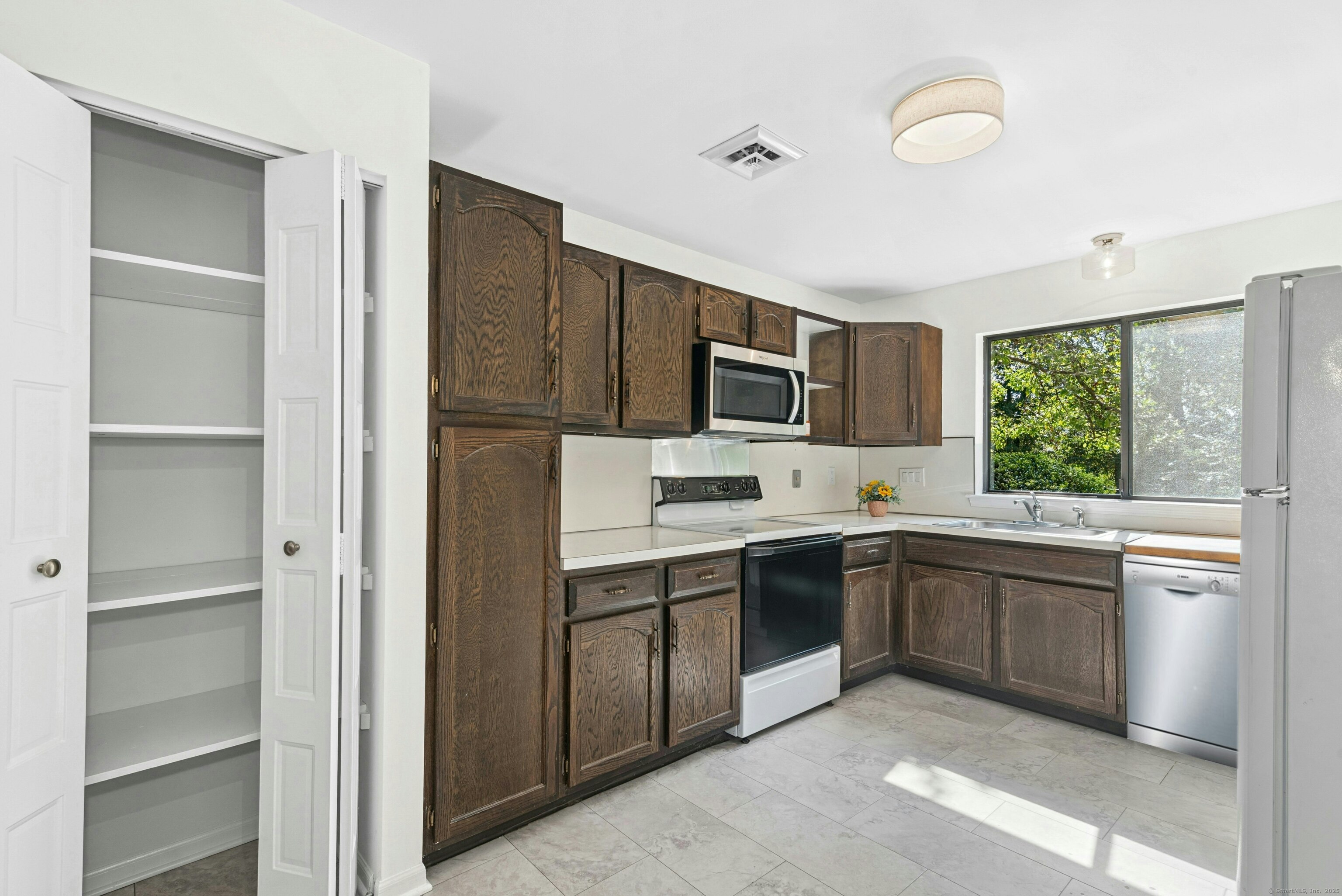 34 Ledgebrook Drive 34