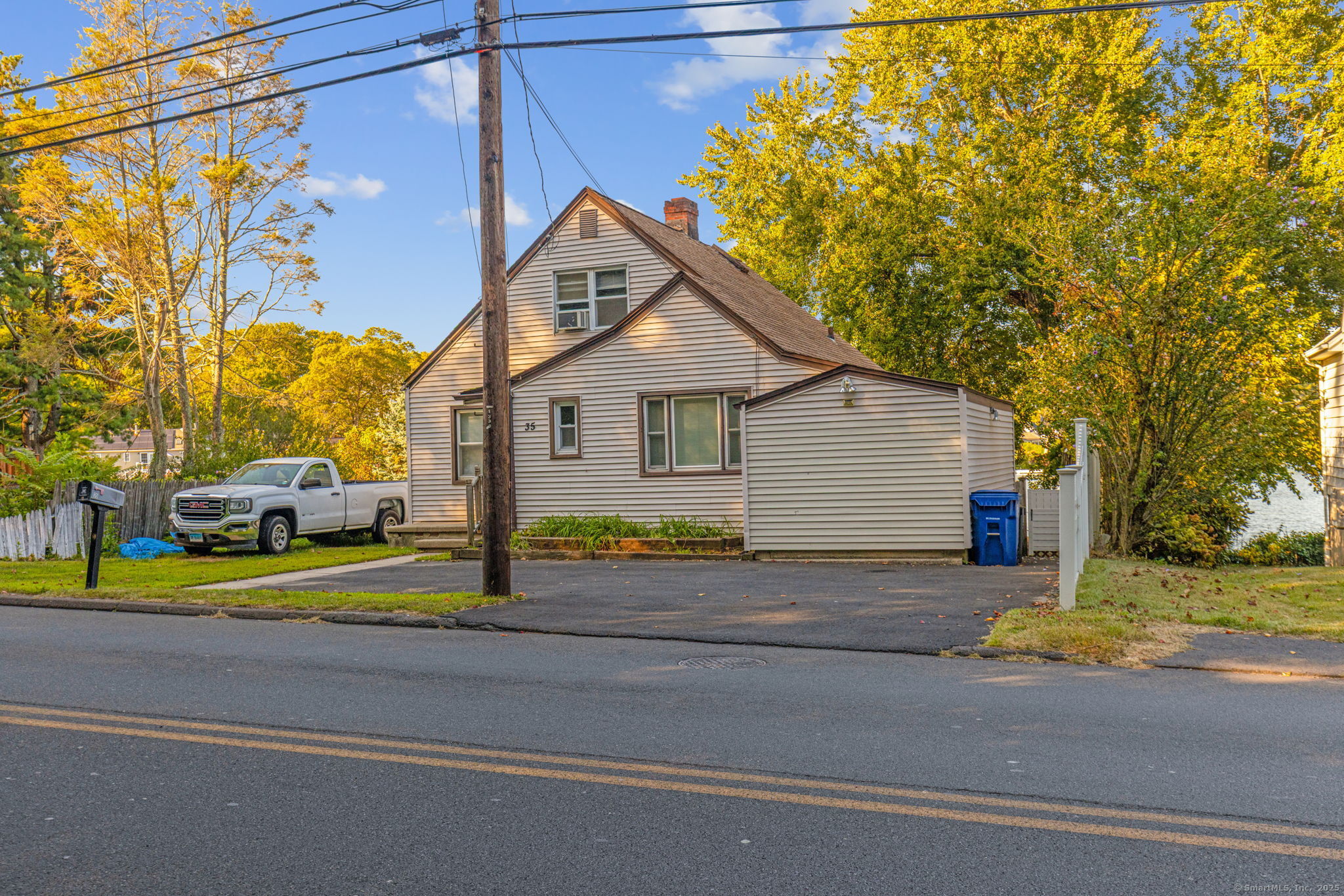 35 Allings Crossing Road