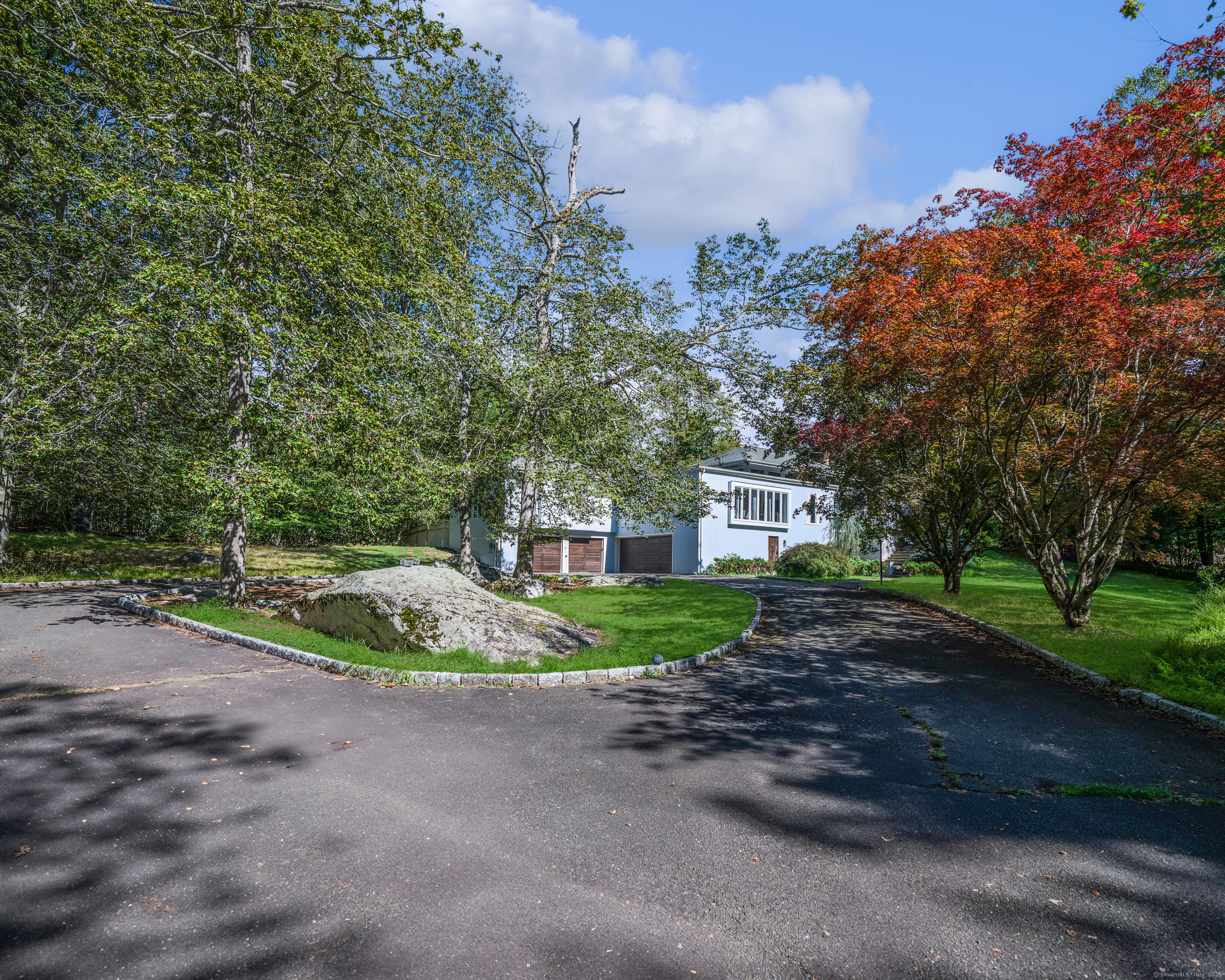 480 Riders Lane