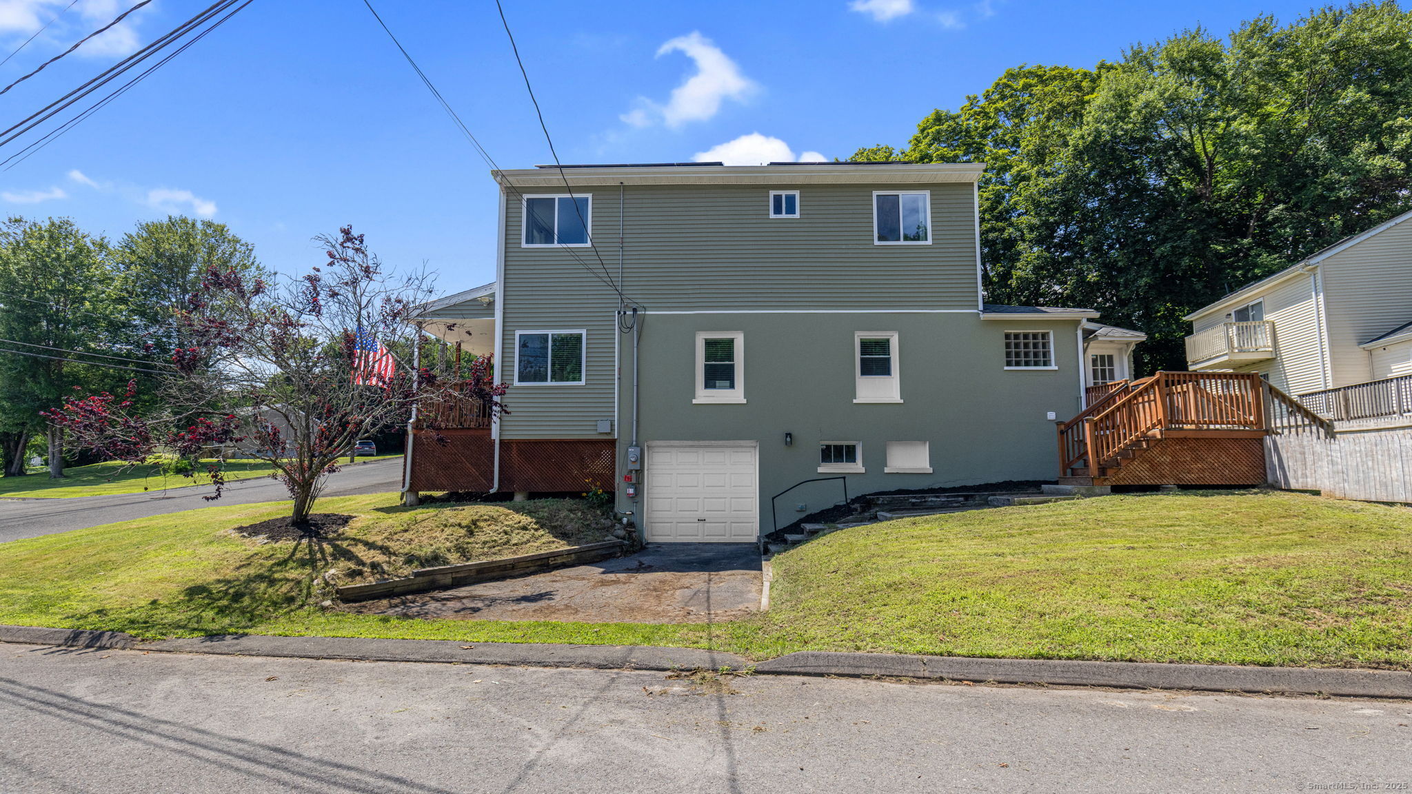 17 Lake Plymouth Boulevard