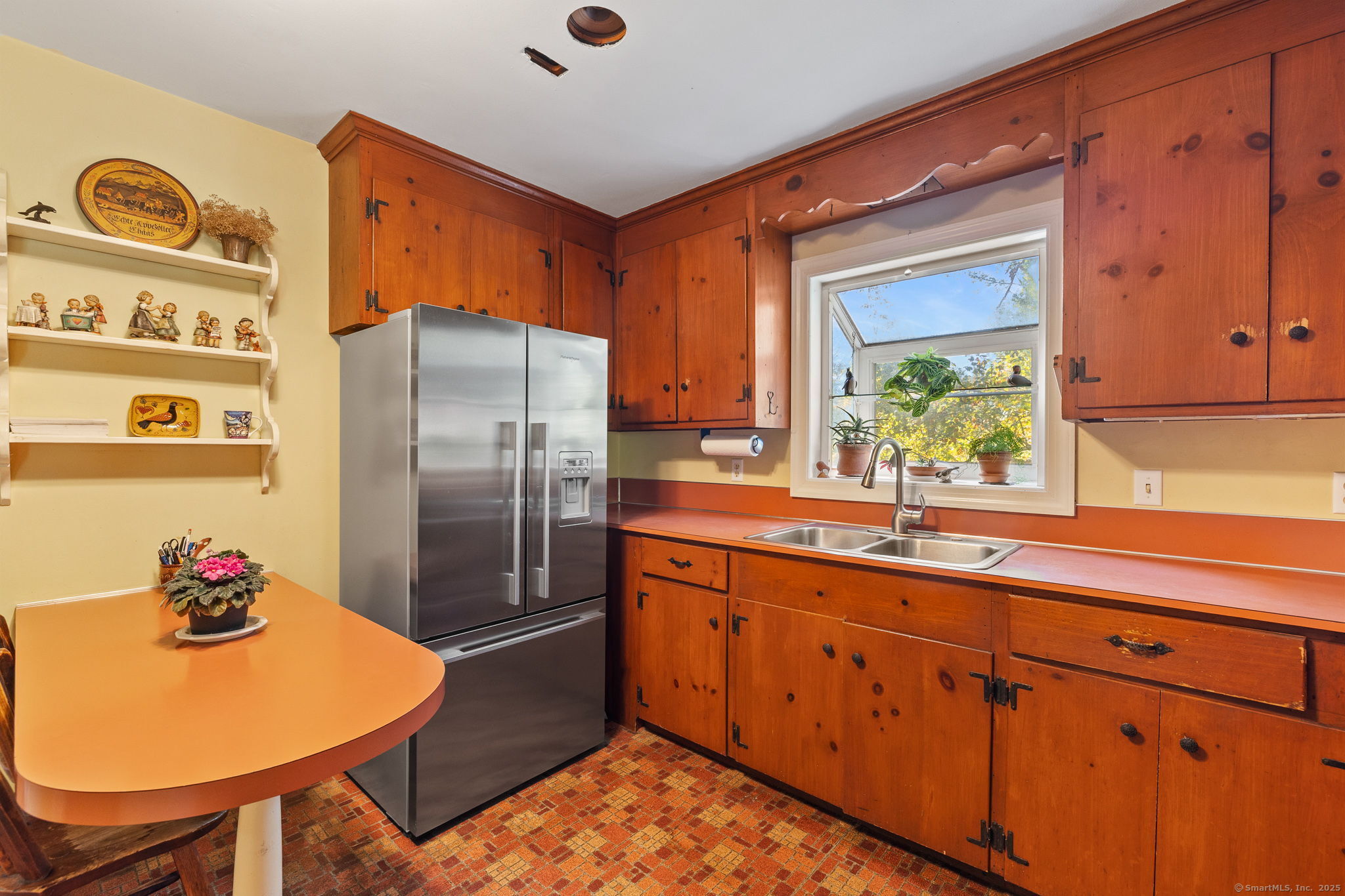 5 Woodbine Lane