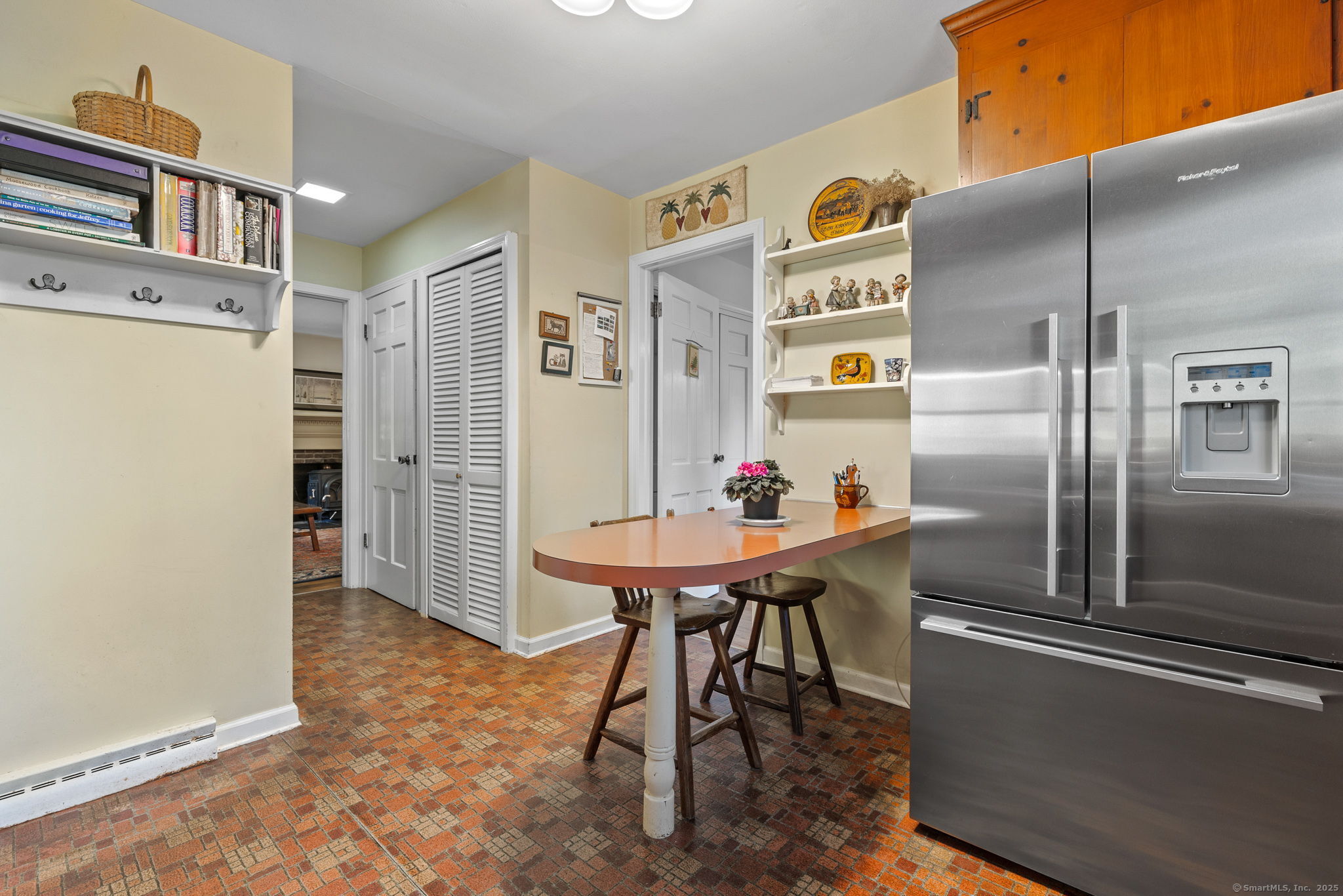 5 Woodbine Lane