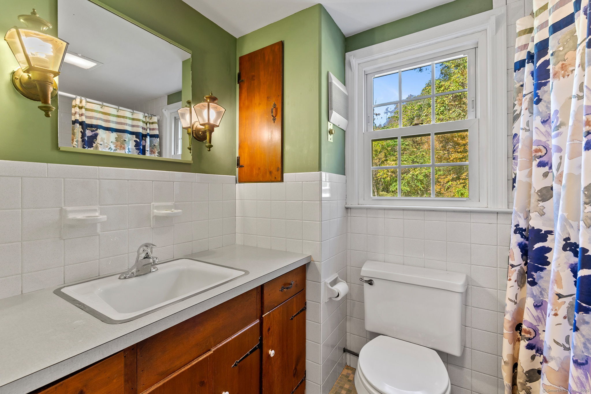 5 Woodbine Lane