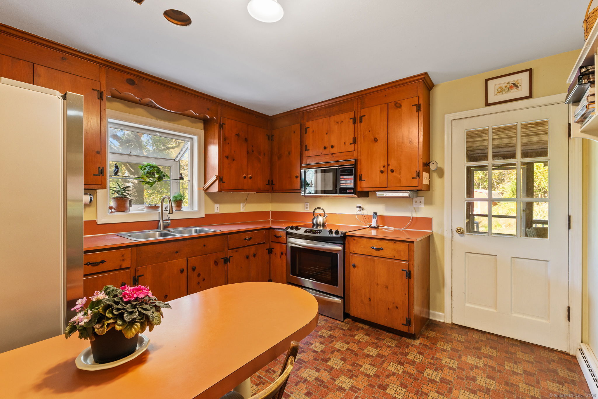 5 Woodbine Lane