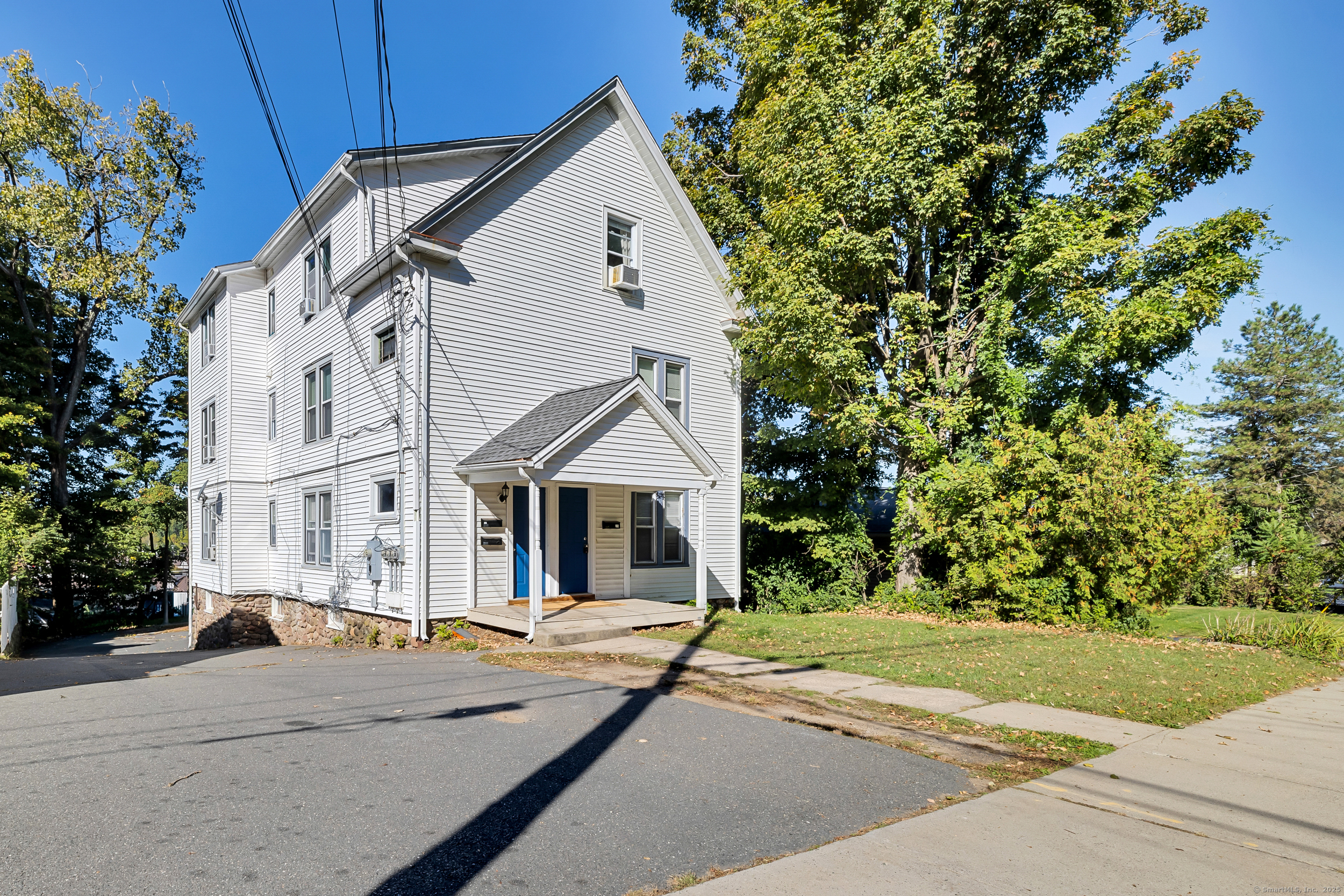 243 Oakland Street 1