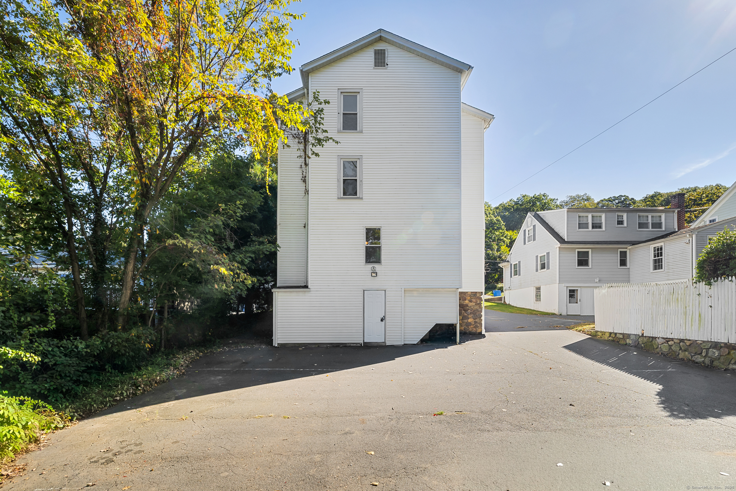 243 Oakland Street 1