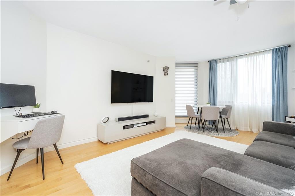 25 Forest Street 9G