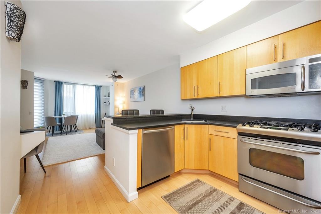 25 Forest Street 9G