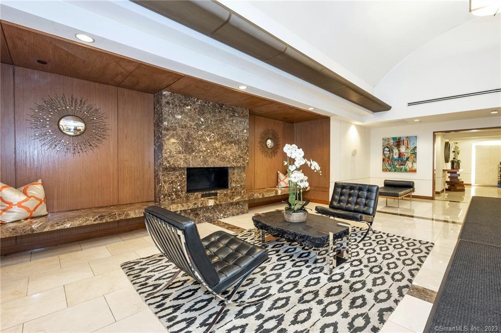25 Forest Street 9G