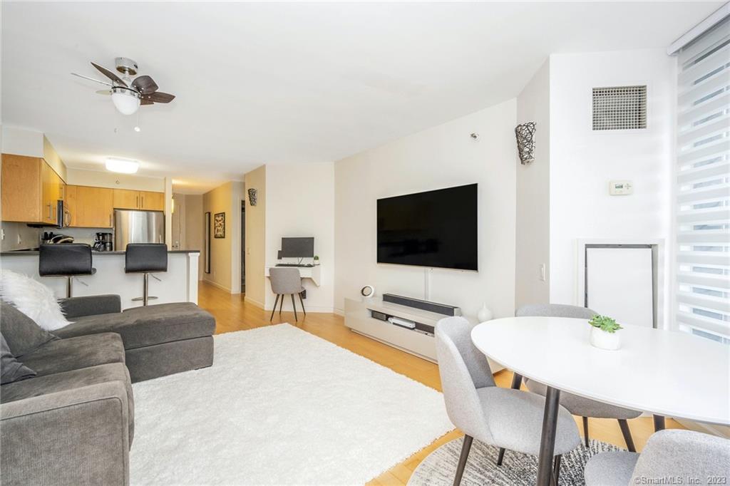 25 Forest Street 9G
