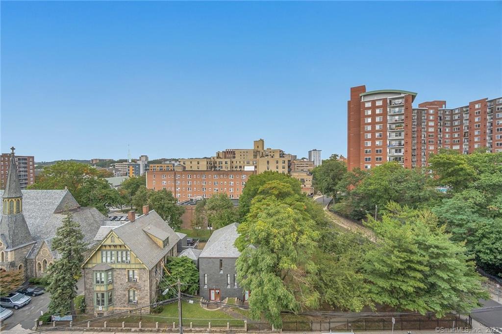 25 Forest Street 9G